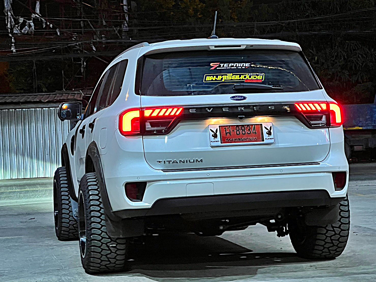 FORD EVEREST NEXTGEN ชุมพร แต่งทรงเมกาที่ STEP9