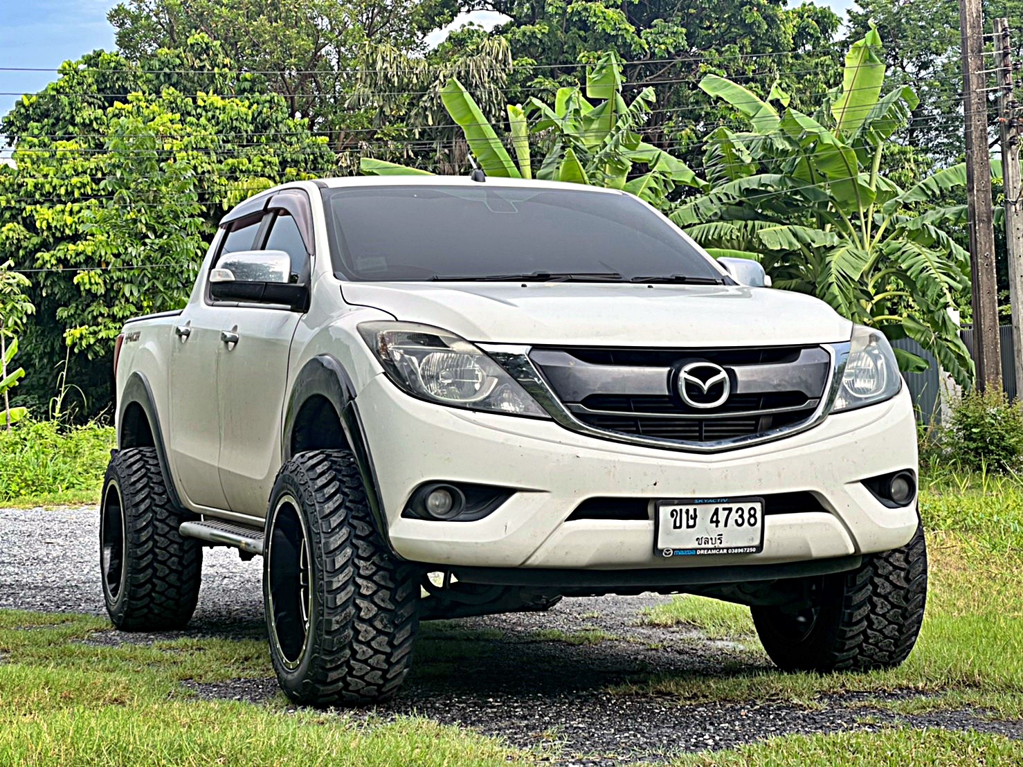 ตัวอย่างการแต่งรถแนวเมกา สำหรับ MAZDA