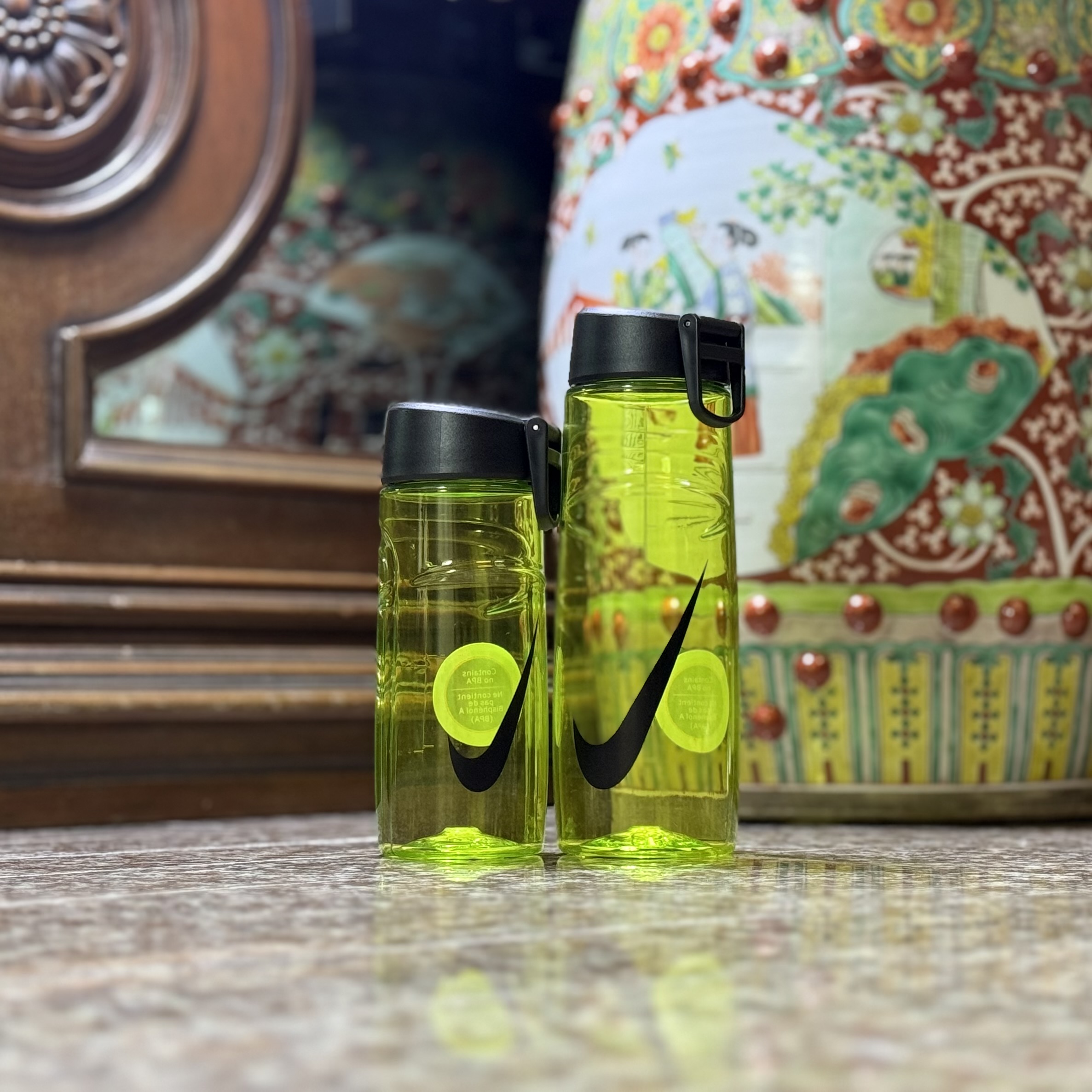 กระบอกน้ำ Nike Training Swoosh Water Bottle ‘VOLT’ (M,L)