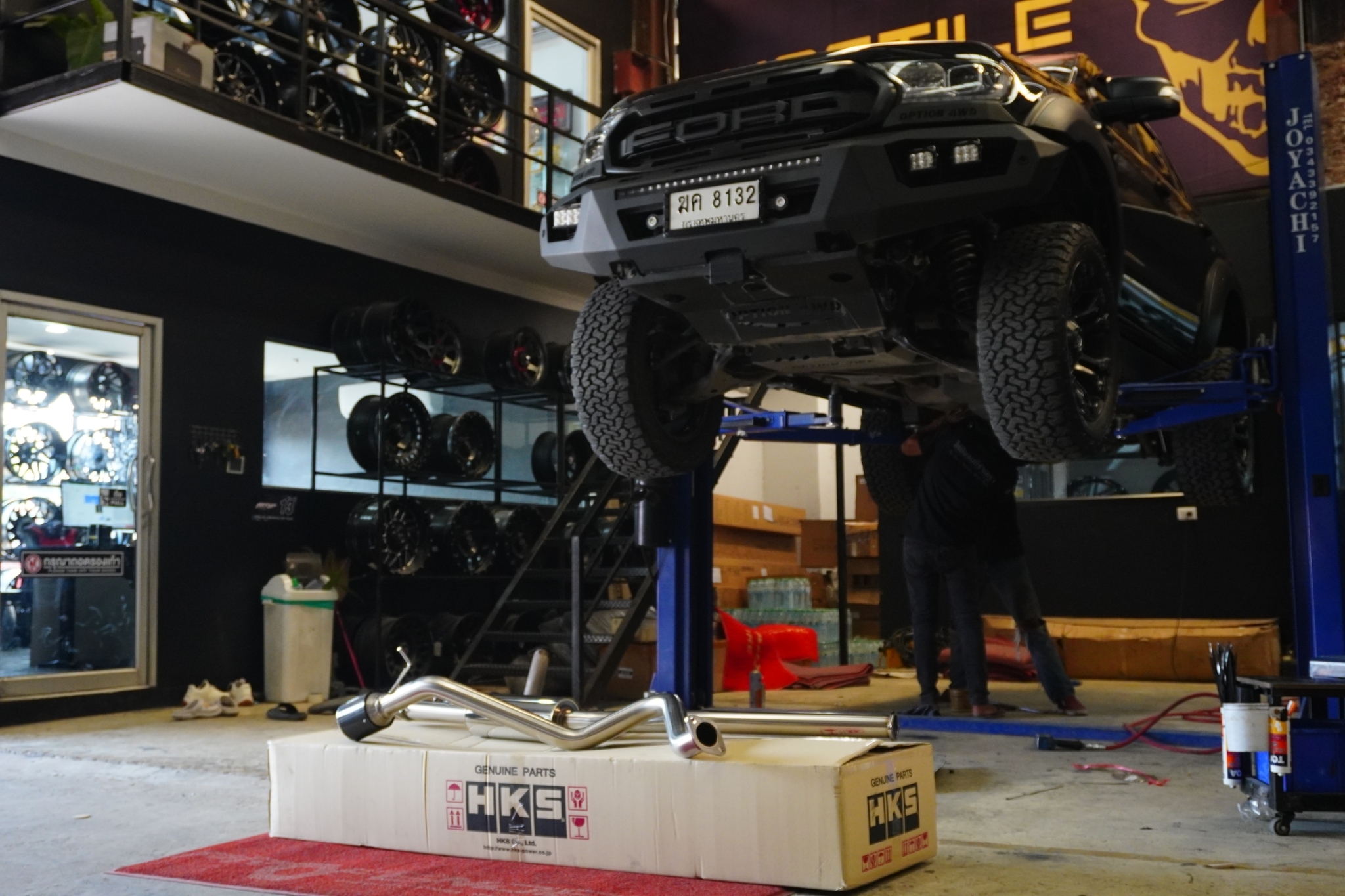 ติดตั้งเรียบร้อย ท่อ HKS จากญี่ปุ่น Carbon TAIL (Single) 𝙃𝙆𝙎 𝙇𝙀𝙂𝘼𝙈𝘼𝙓 𝙁𝙊𝙍𝘿 𝙀𝙑𝙀𝙍𝙀𝙎𝙏 ท่อเด