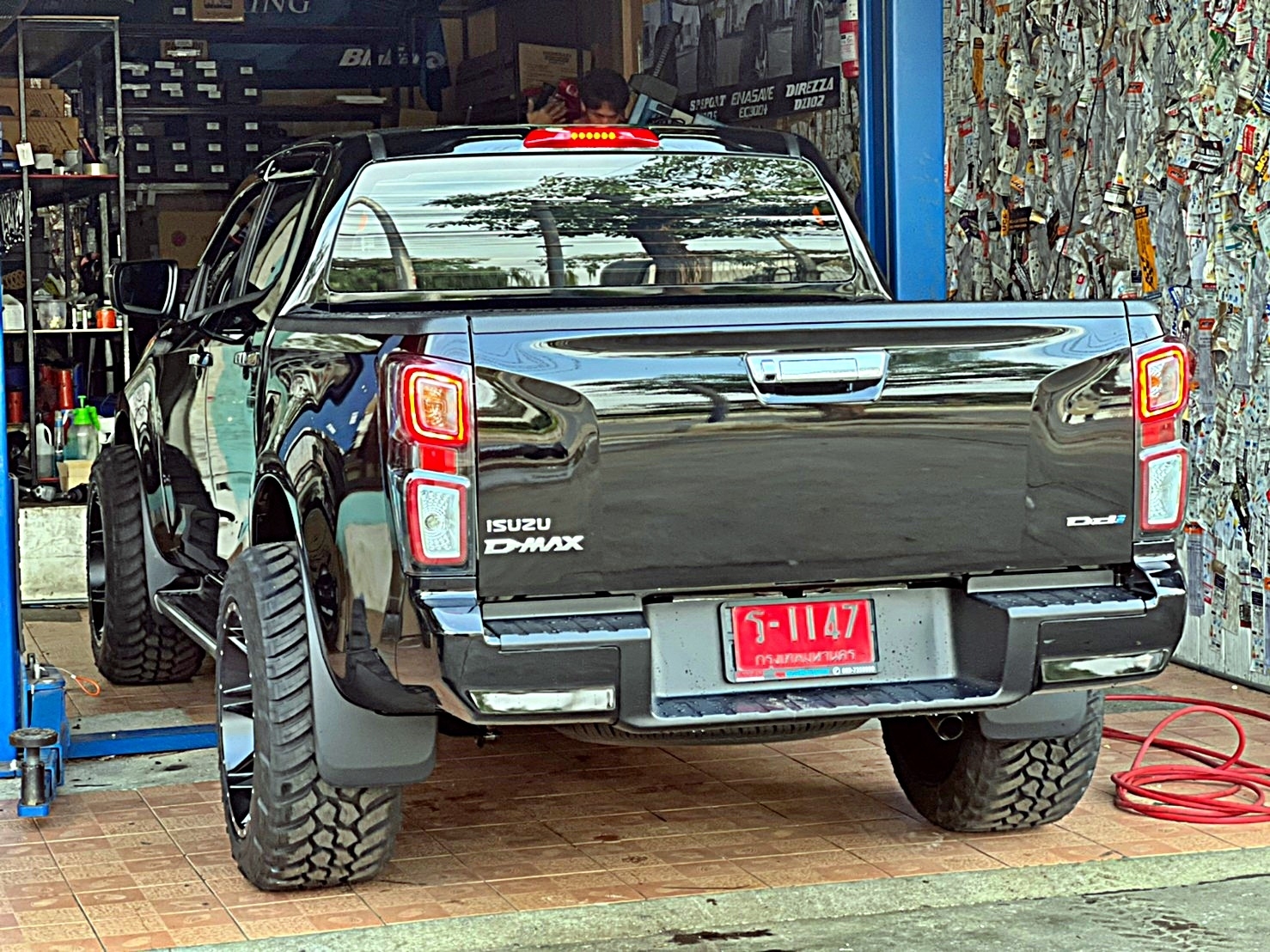 D-MAX 1.9 จัดทรงเมกา อย่างเทพ ที่ STEP9