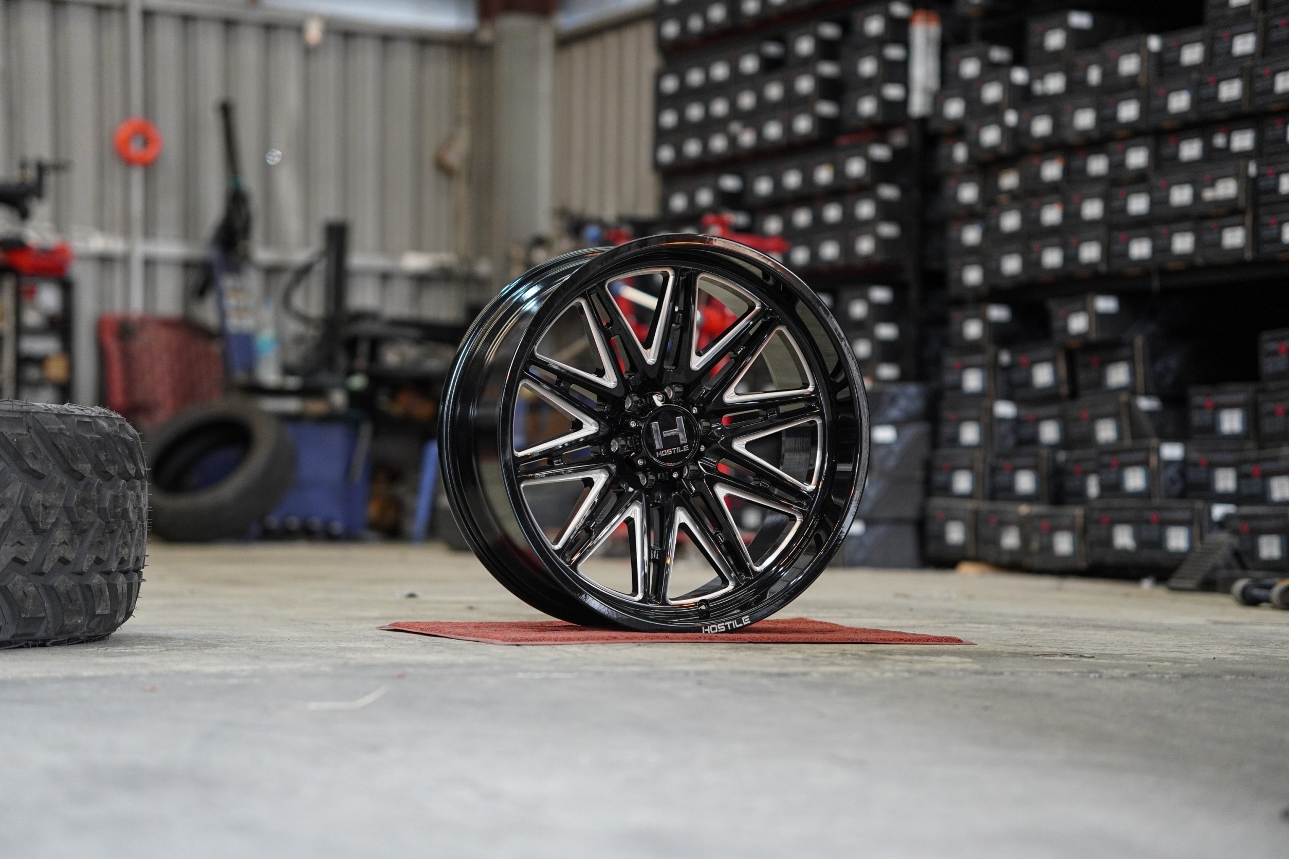 ล้อแท้ HOSTILE H126 22X12 ET-44 ลึกสุดใจ