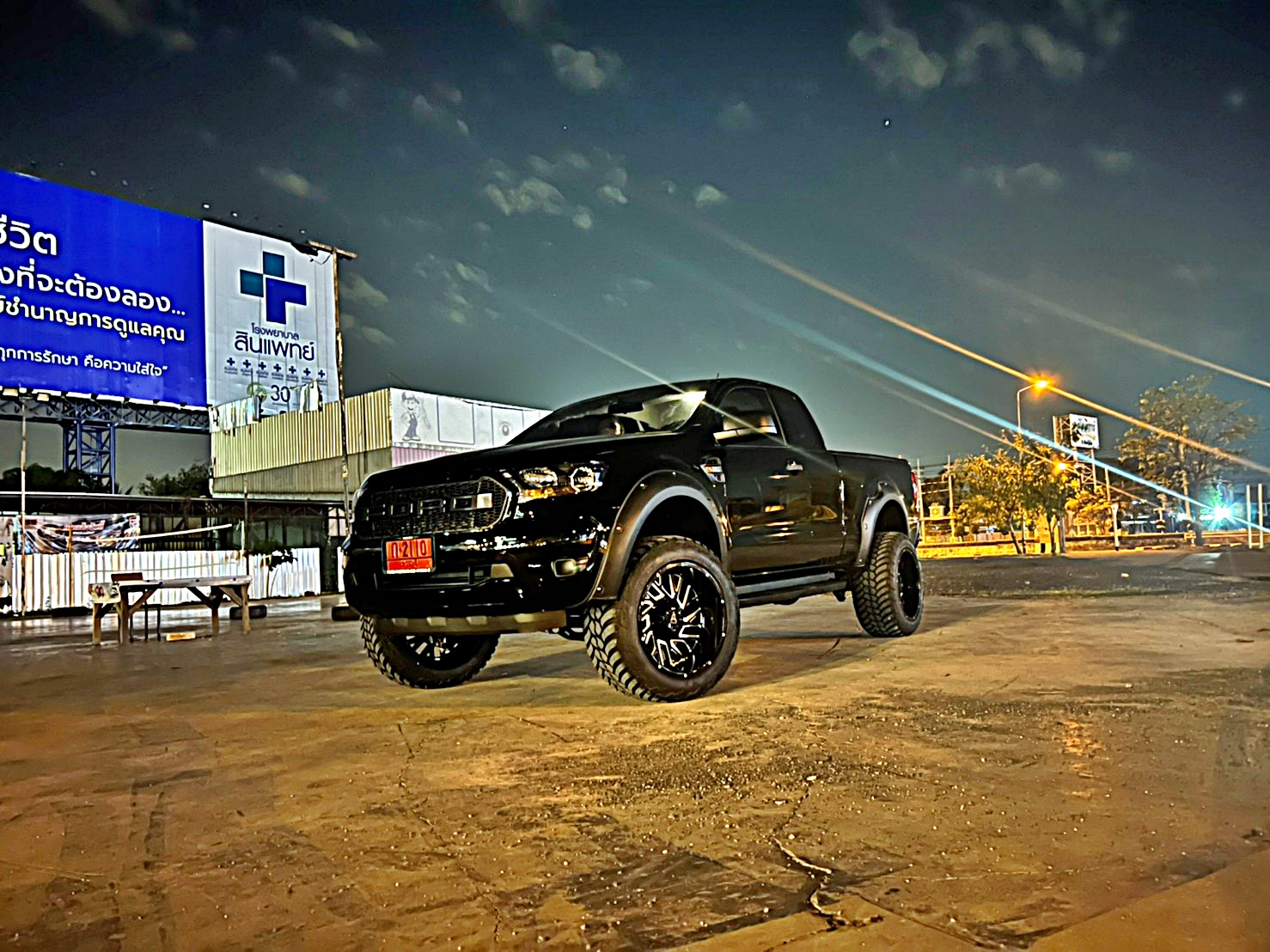 FORD ทรงเมกา ล้อ ATLAS LP105 ขอบ20