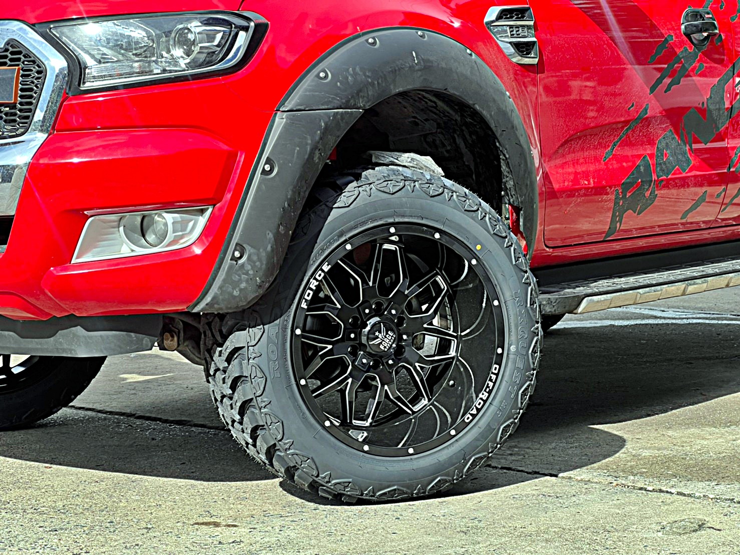 FORD_RANGER_ทรงเมกาจองคิวมาจากลำพูน