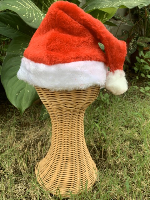 หมวกซานต้าแซนตี้ สีแดงกำมะหยี่