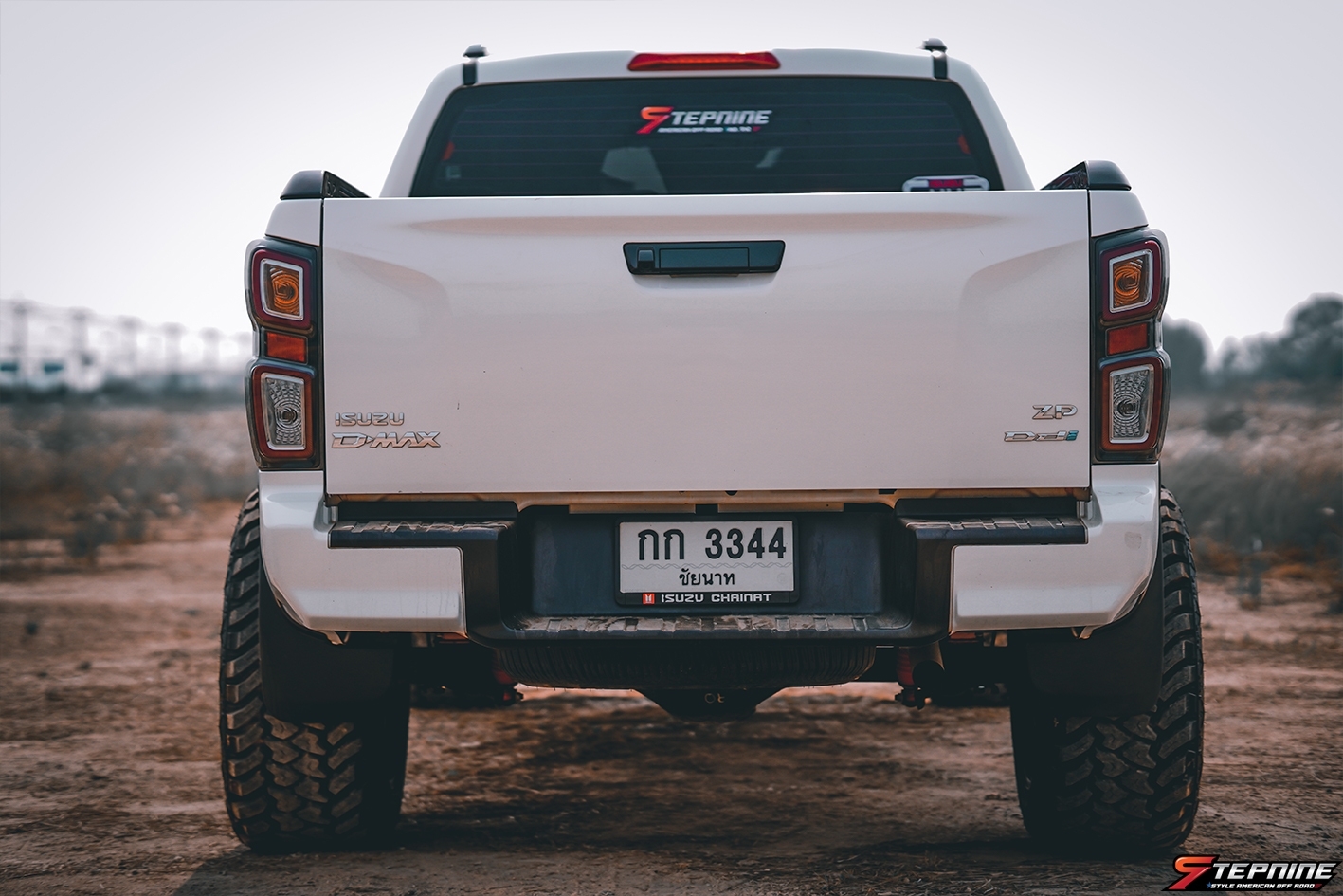 D-MAX ทรงเมกา โคตรหล่อ ที่ STEP9