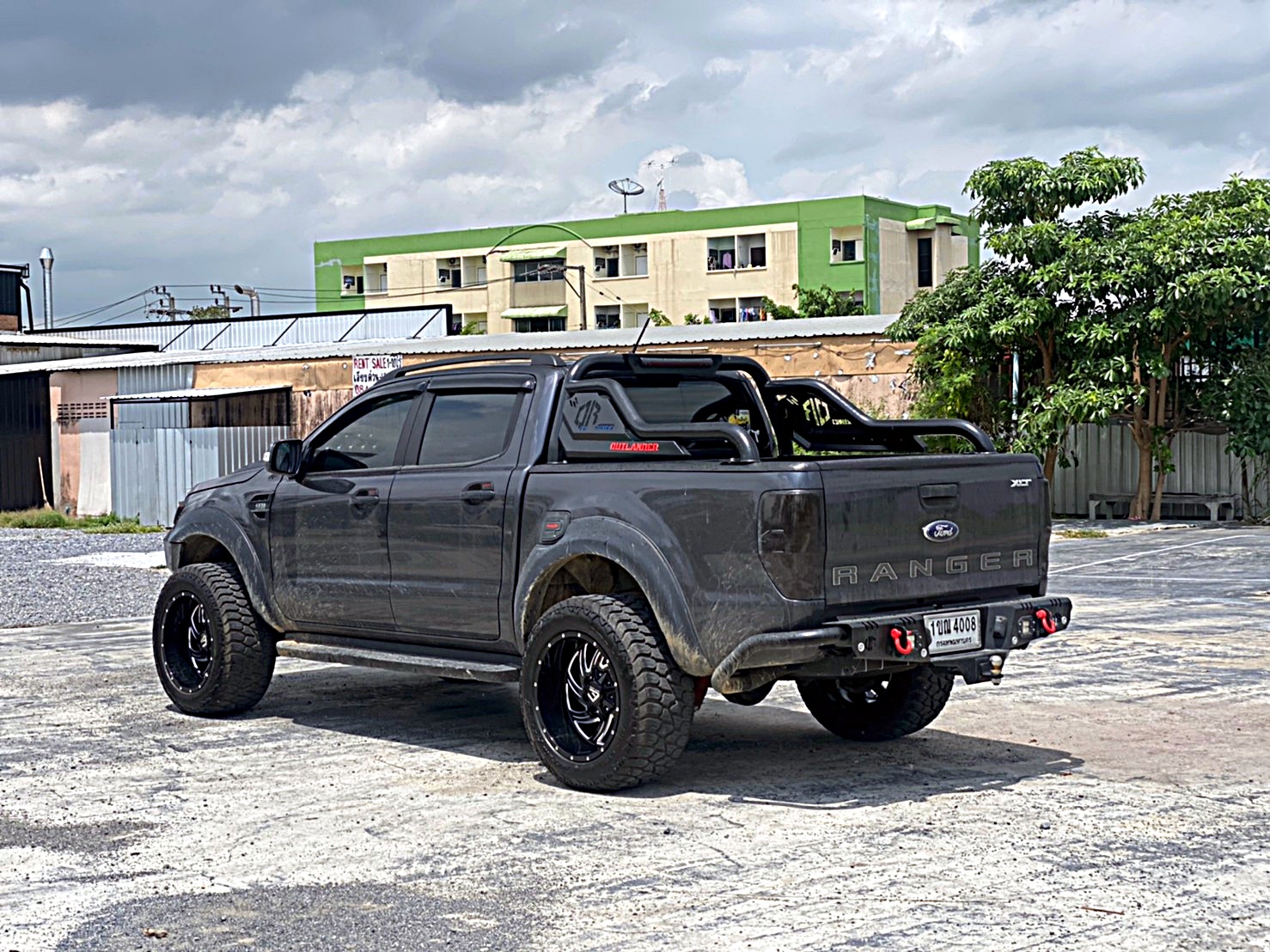 FORD จัดชุดใหม่ ทรงเมกาที่ STEP9