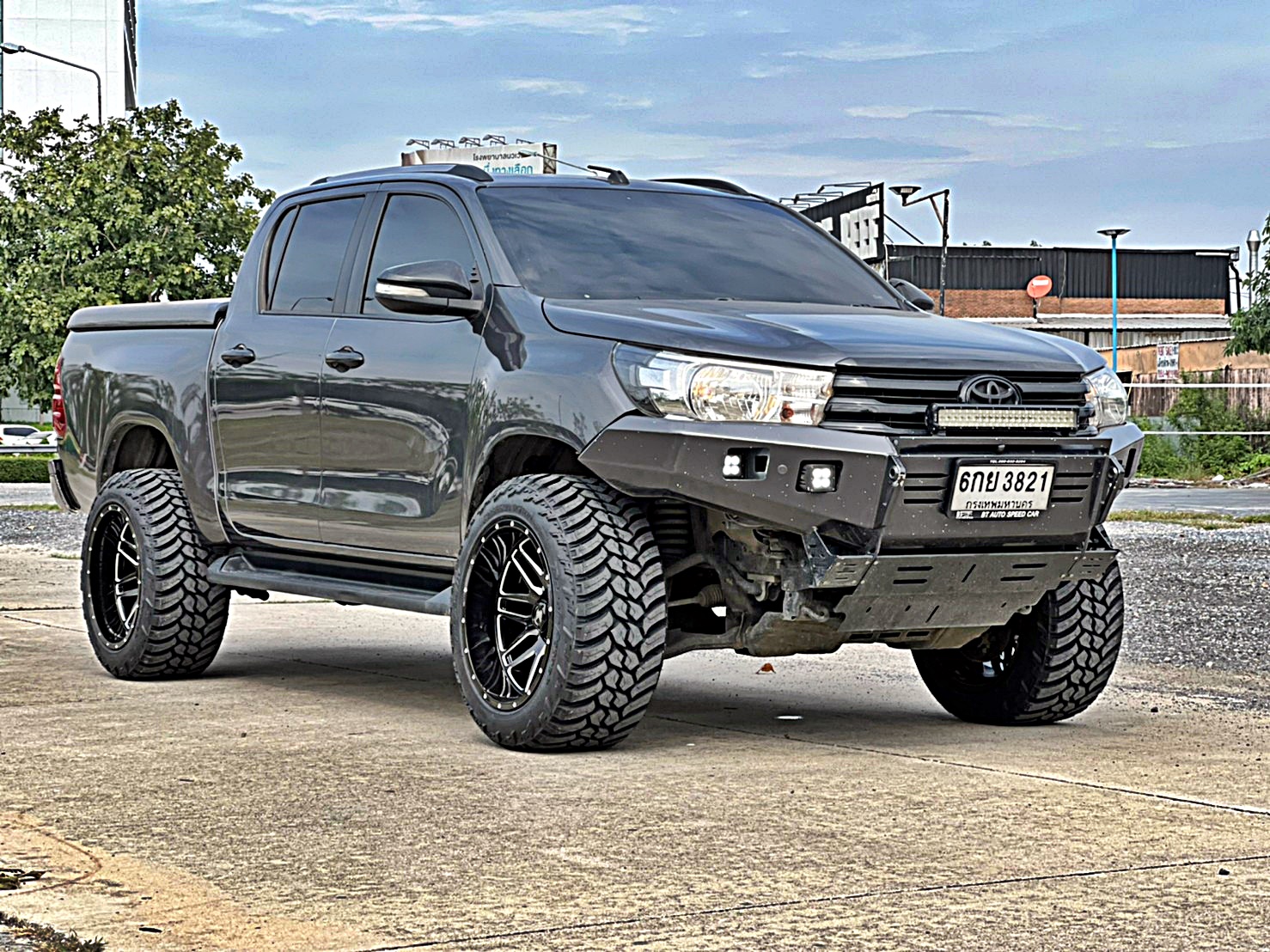 REVO ทรงเมกา ขอบ20 ที่ STEP9