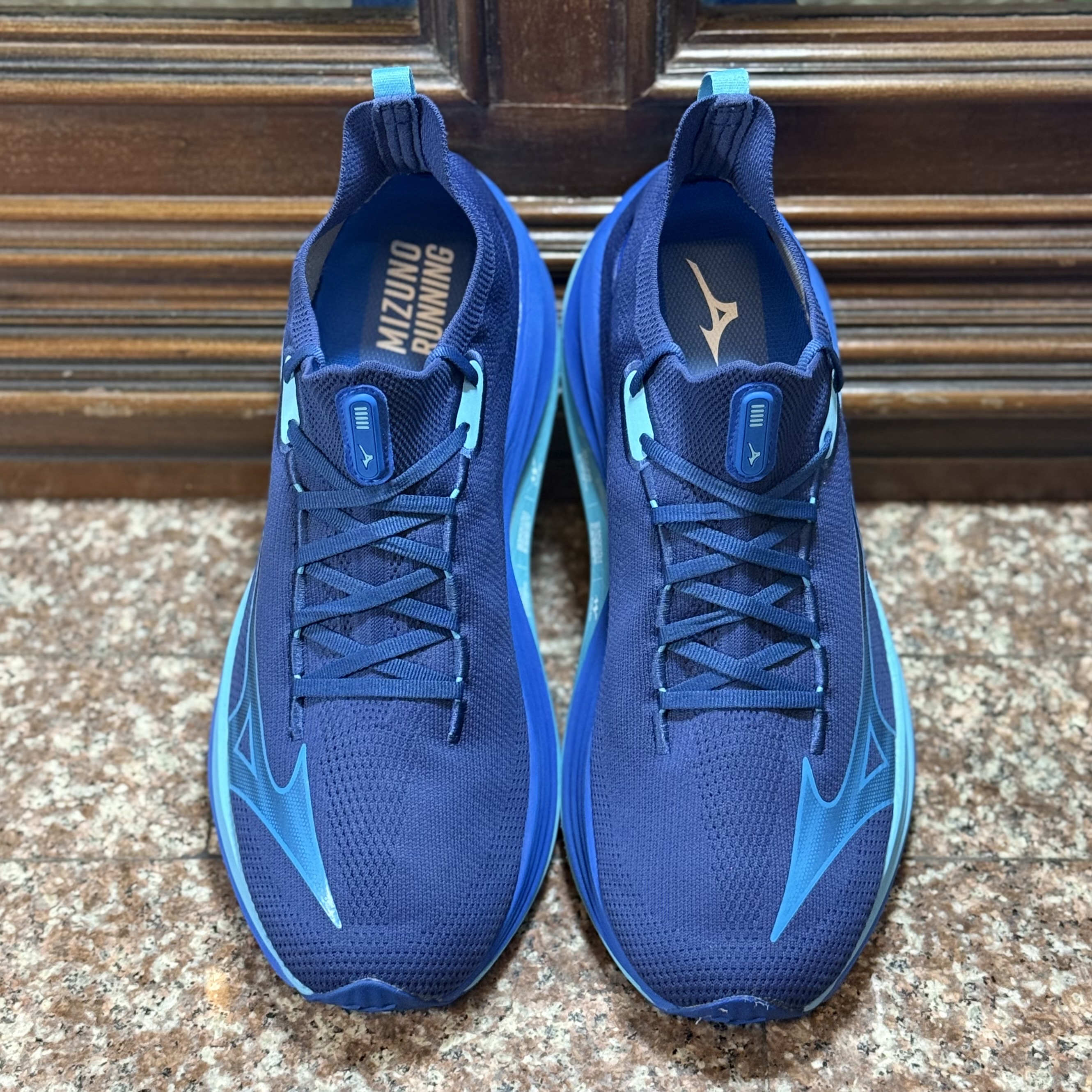 รองเท้าวิ่ง Mizuno Neo Vista #มือ2 (M12.5US)