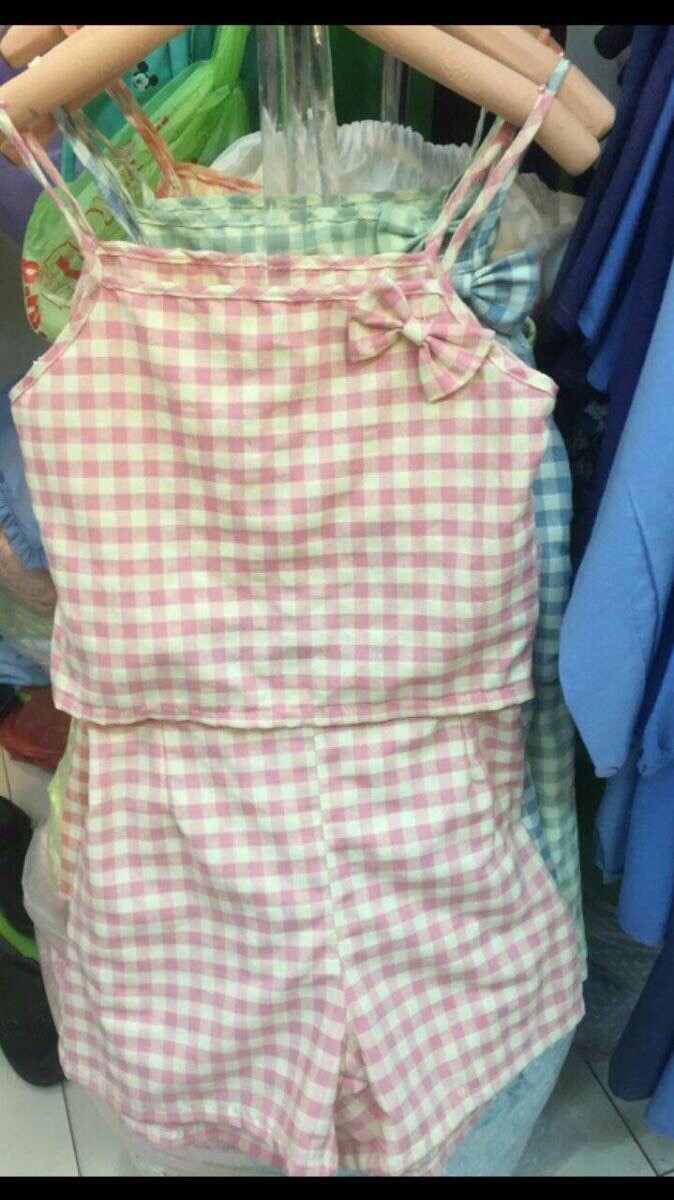 เซท 2 ชิ้น สายเดี่ยวกับกางเกงลายสก๊อต