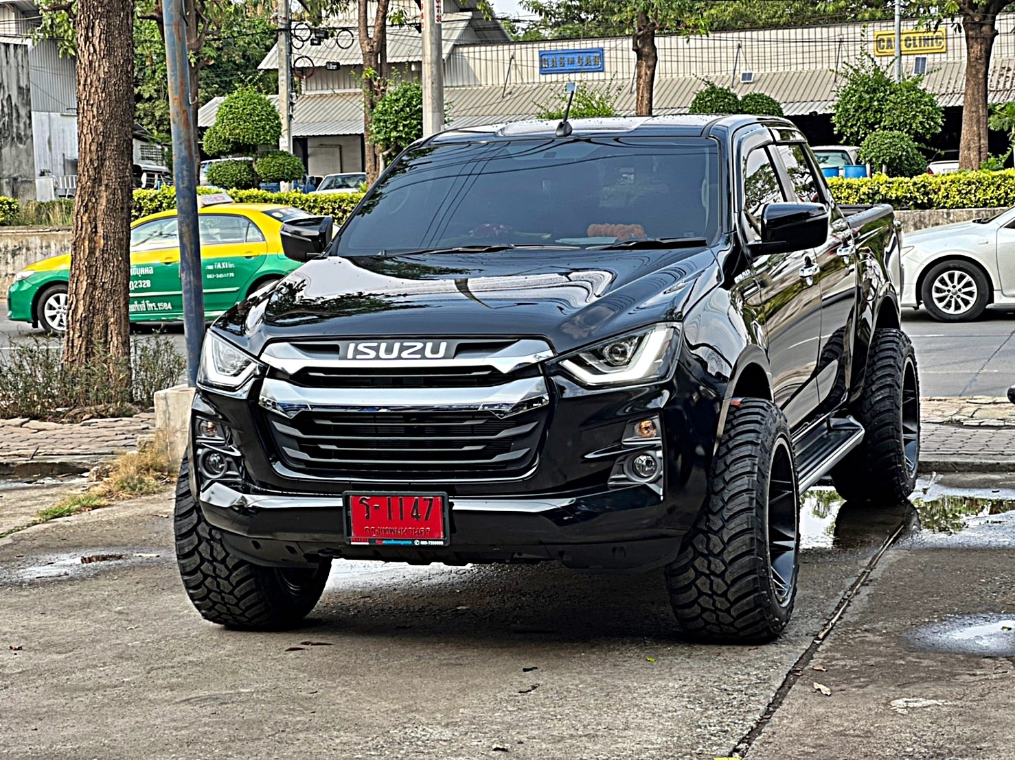 D-MAX 1.9 จัดทรงเมกา อย่างเทพ ที่ STEP9