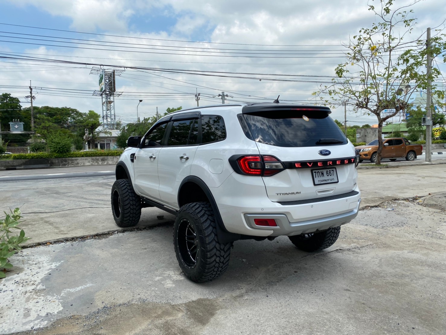 FORD EVEREST ยก6นิ้ว จัด FULLSET ที่ STEP9