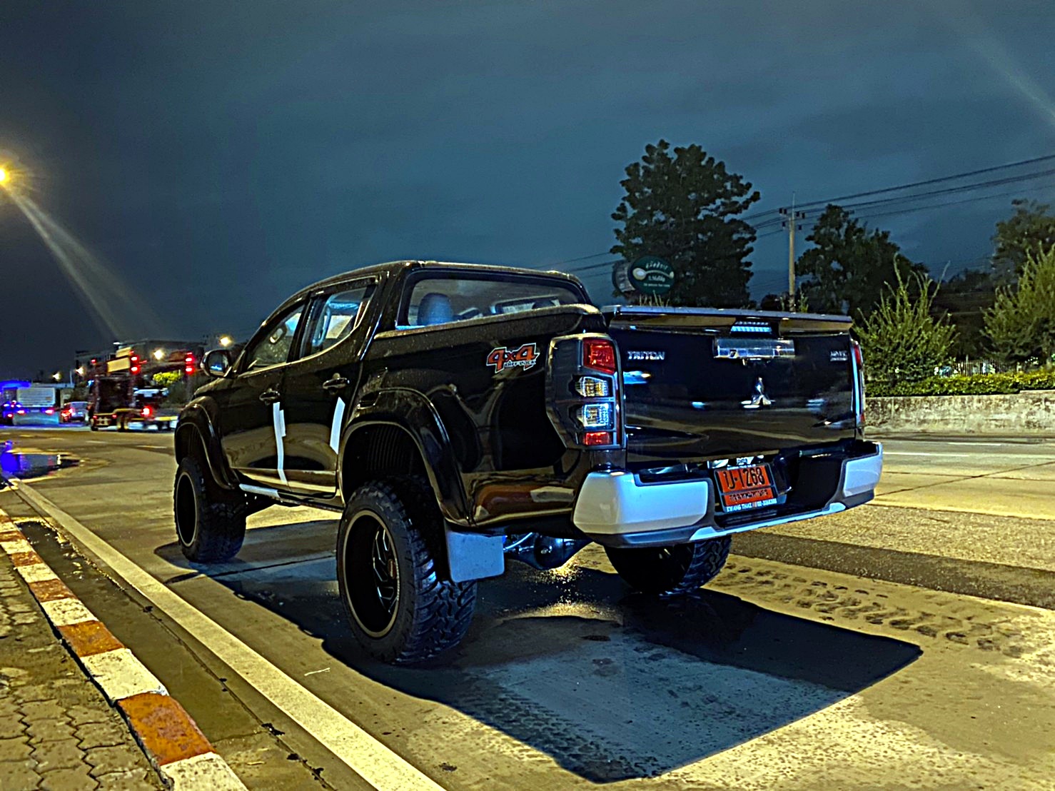 TRITON 4X4 จัดทรงเมกา