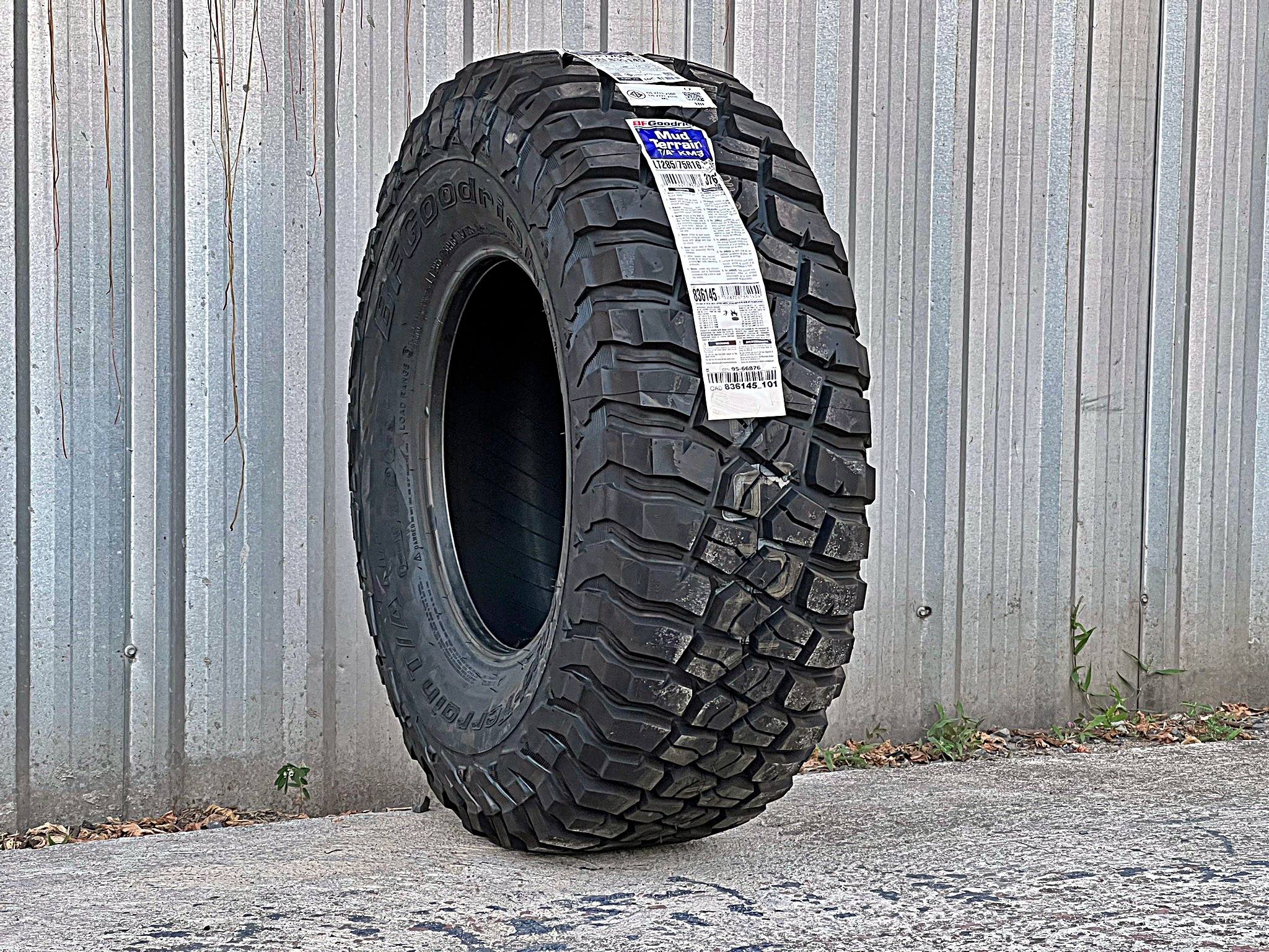 BF GOODRICH KM3 285/75-16 ราคาถูก ต้อง STEP9 เท่านั้น