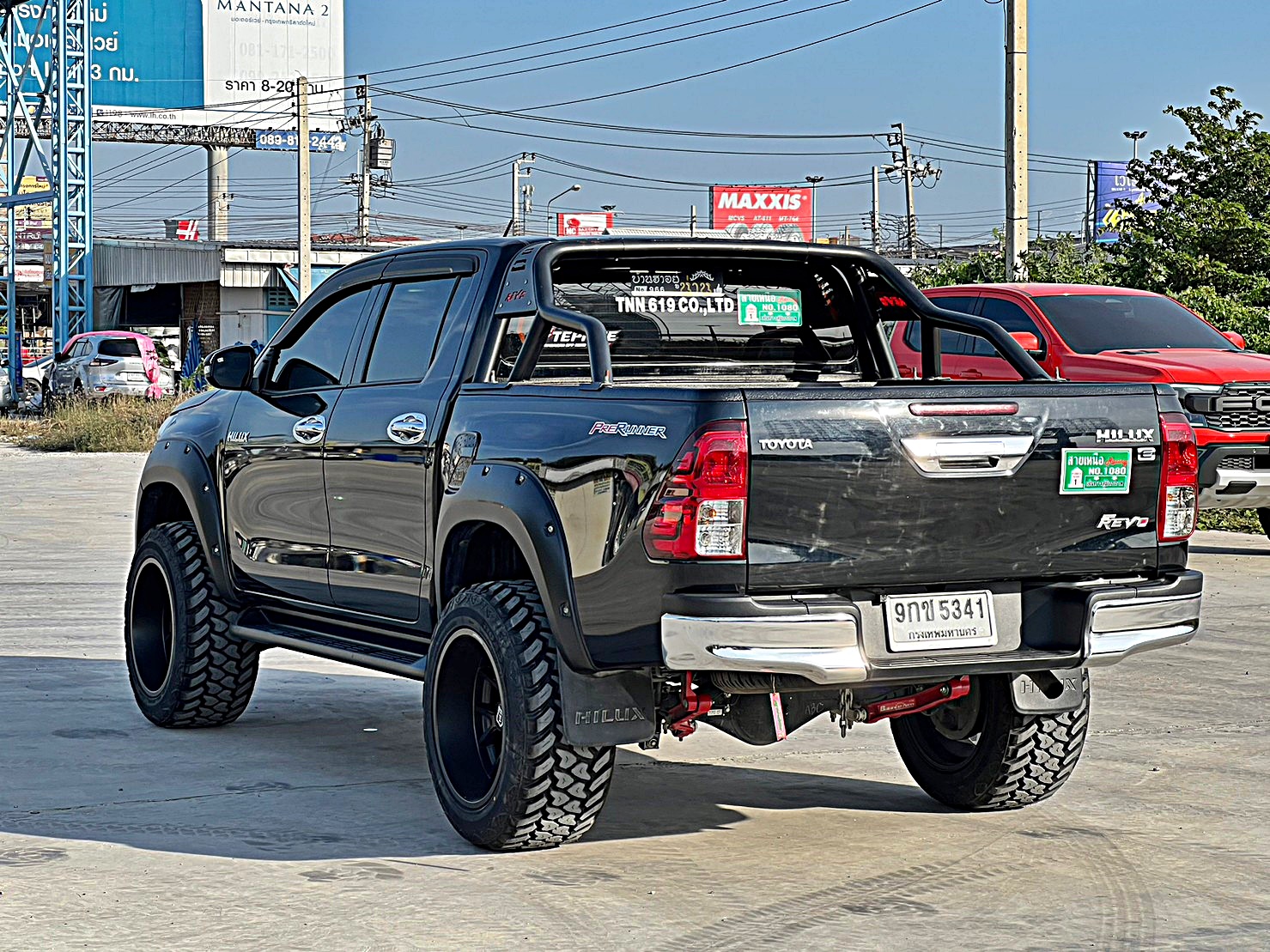 TOYOTA REVO แต่งทรงเมกาที่ STEP9