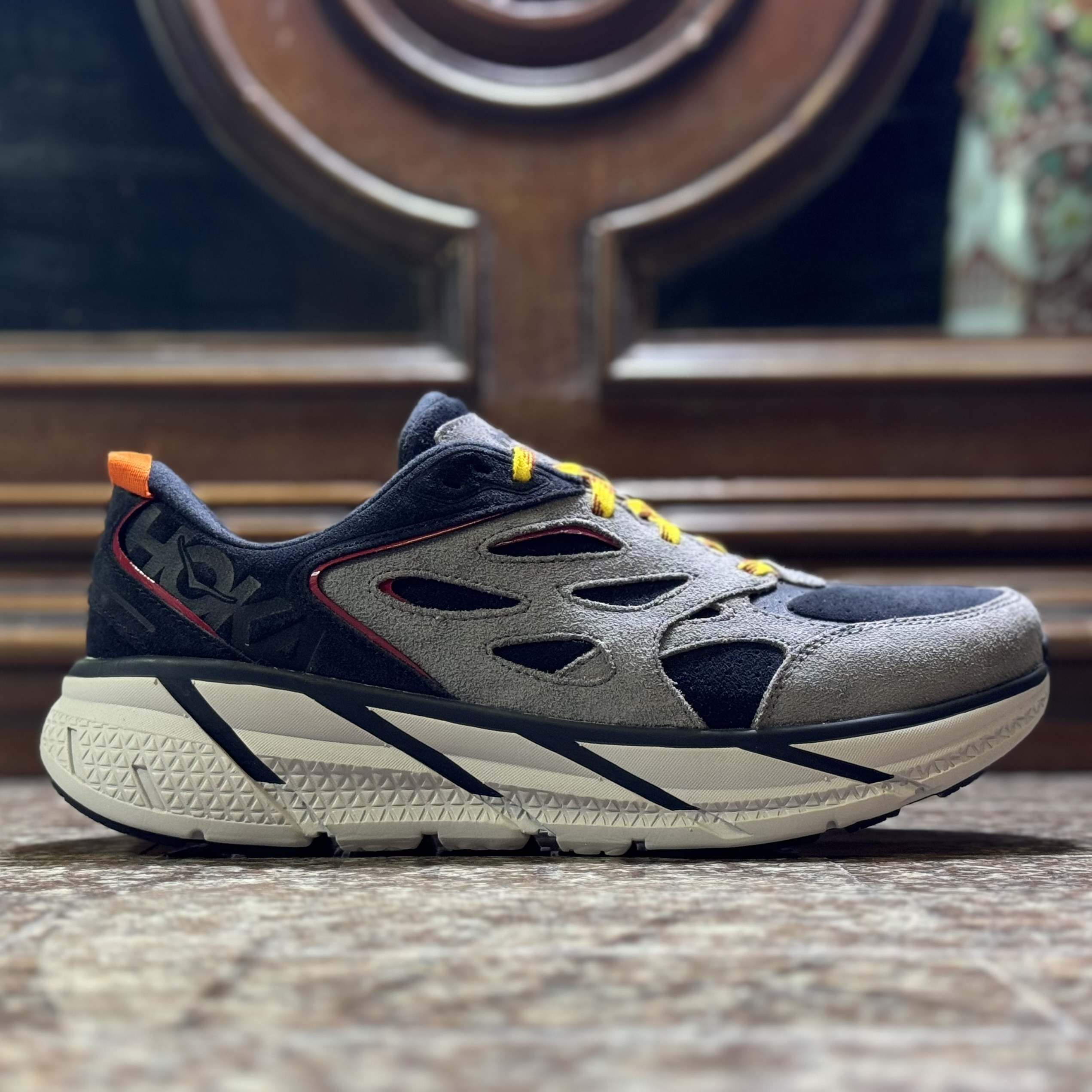 รองเท้า HOKA Clifton L Suede ‘Lunar Rock’ EXCLUSIVE (M5.5-11US)