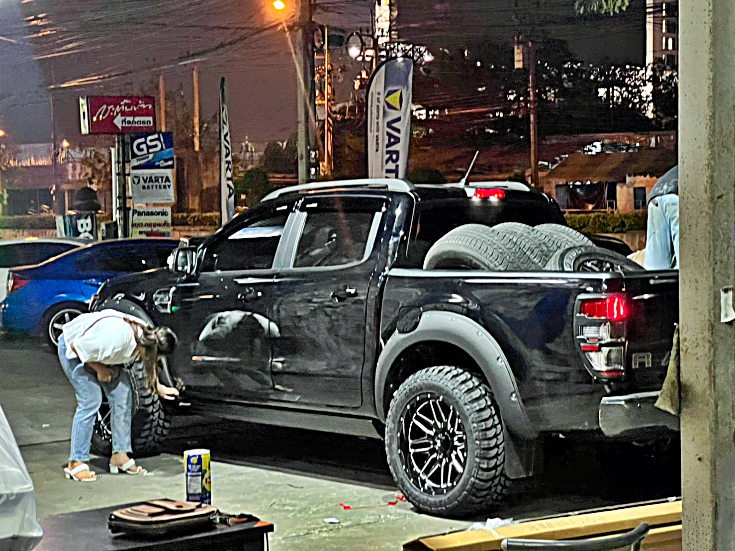 FORD RANGER ขอบ20 แบบไม่ยก แนวเมกา