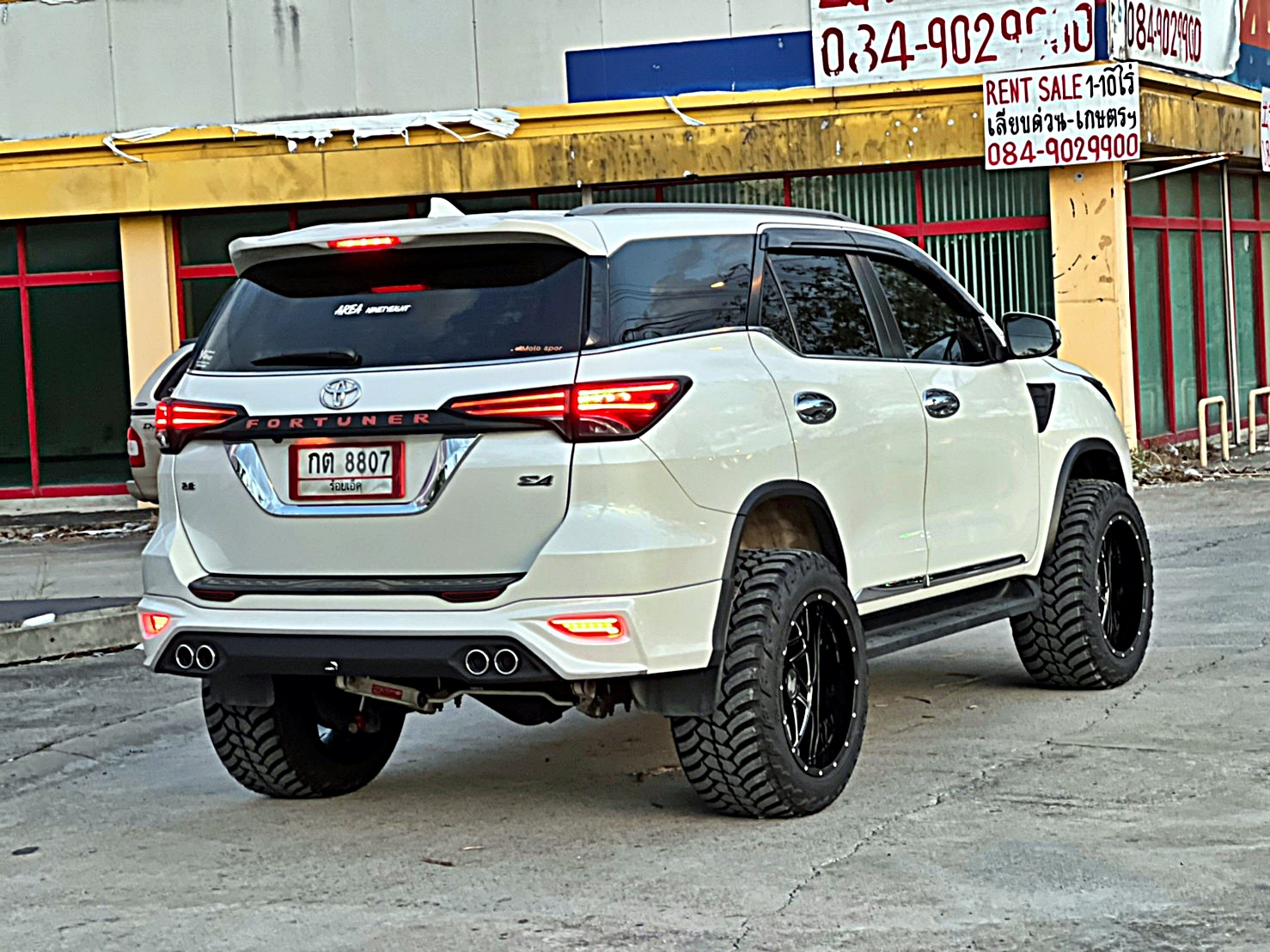 FORTUNER ทรงเมกา ล้อขอบ20 ที่ STEP9