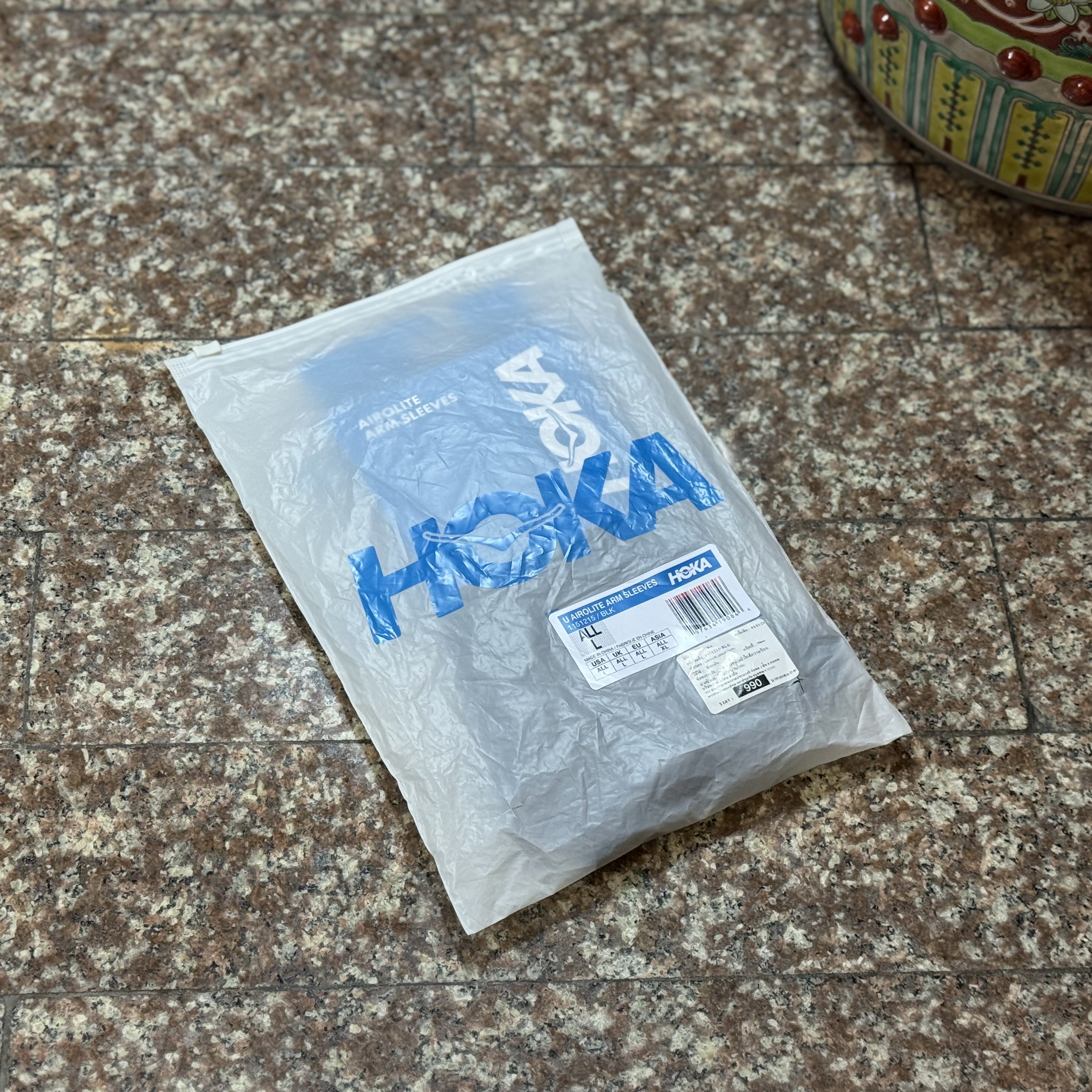 ปลอกแขน HOKA Airolite Running Sleeves ‘BLACK’ (L)