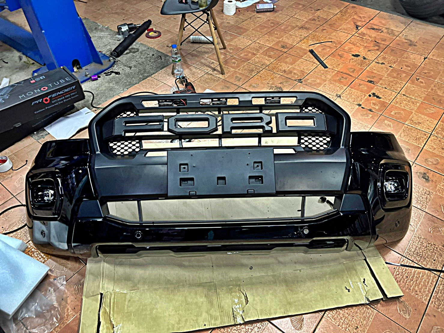 FORD WILDTRAK ชุดแต่งรอบคัน ทรงเมกาที่ STEP9