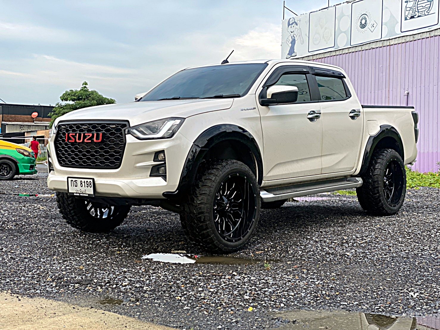 D-MAX ทรงเมกา มาไกลจากปราจีนบุรี