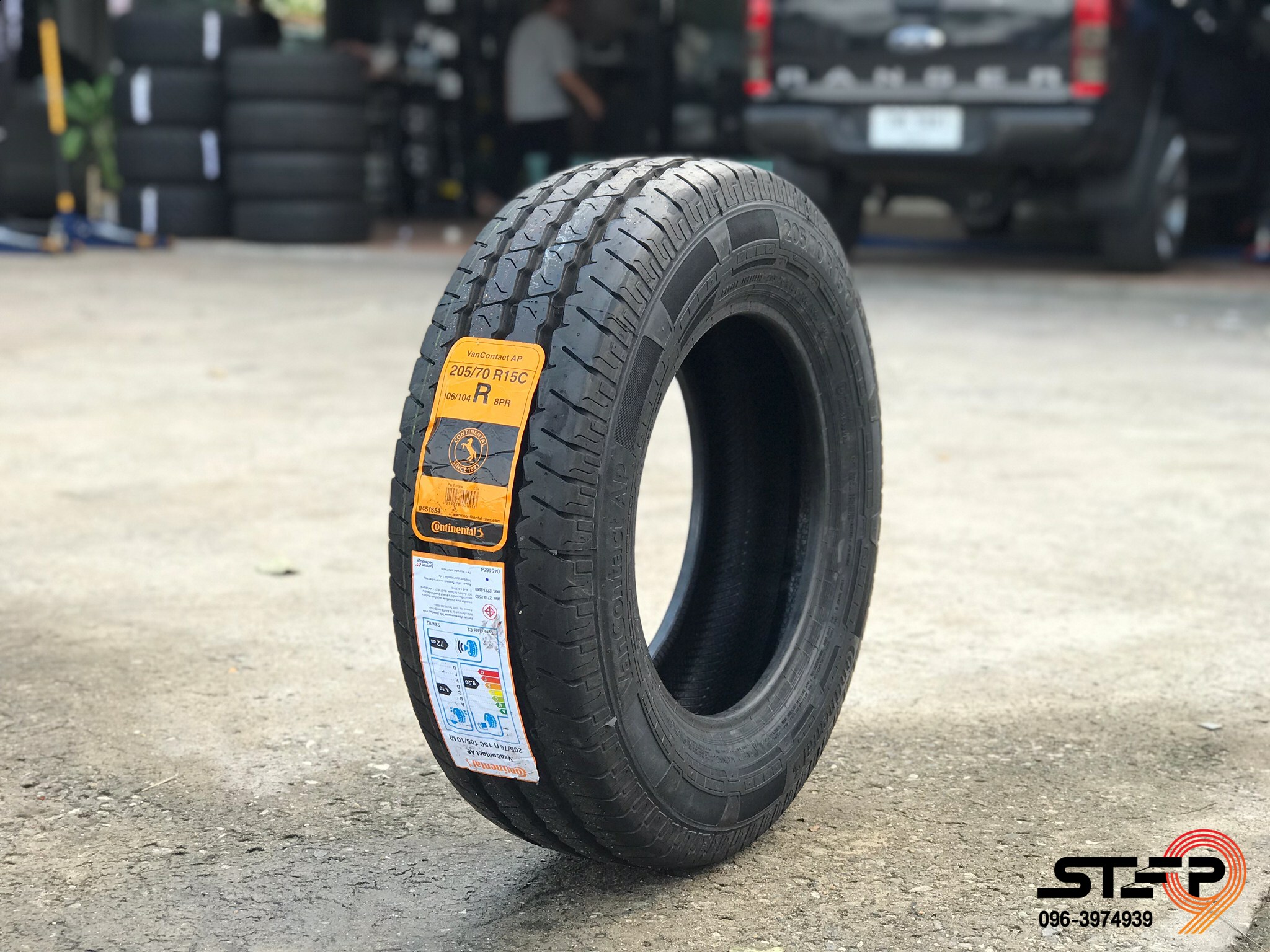 CONTINENTAL VANCONATACT AP 205/70-15 เส้น 1500 ปกติ 3000 ป่ี20