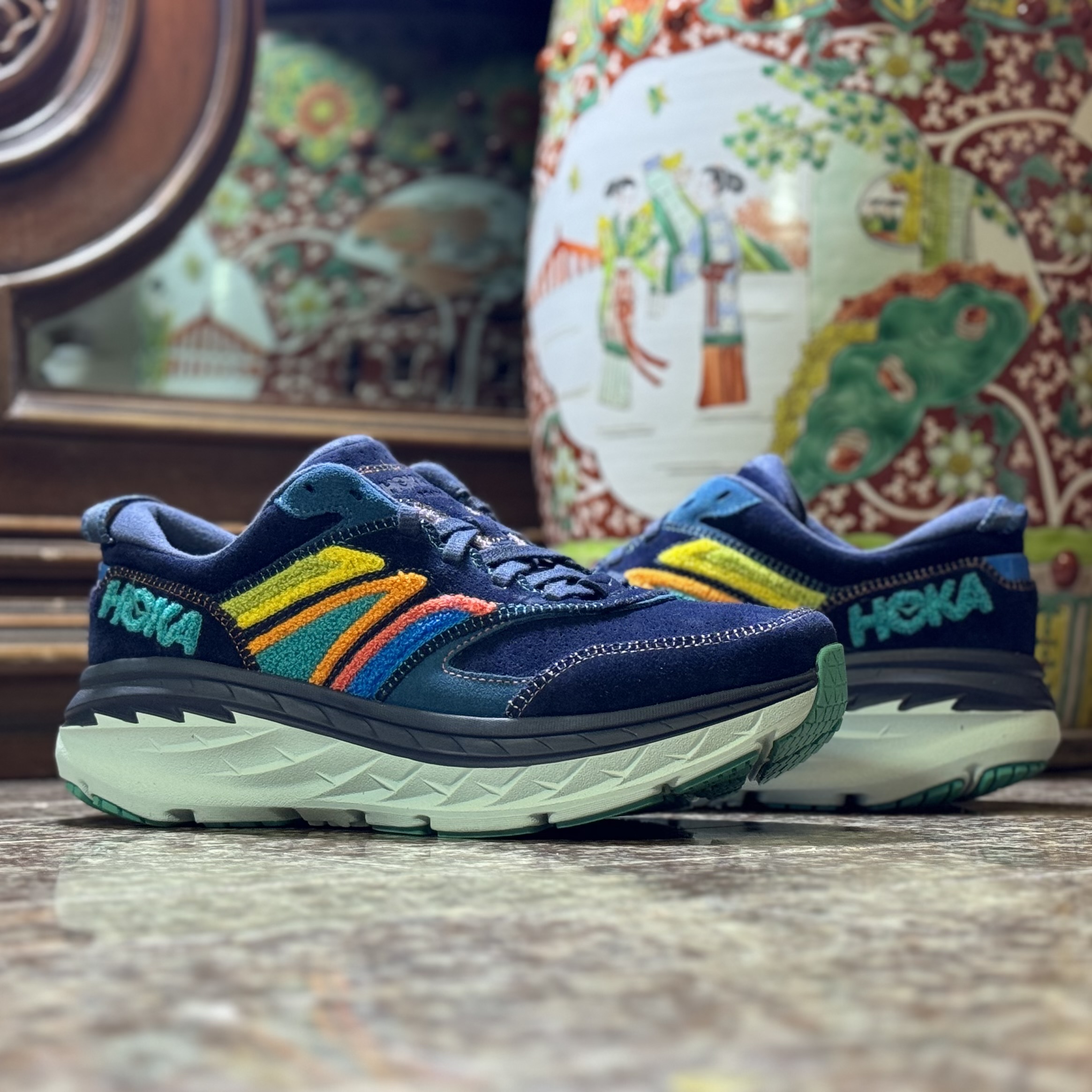 รองเท้า HOKA Bondi L Suede Embroidery ‘EXCLUSIVE’ (M10/10.5US)