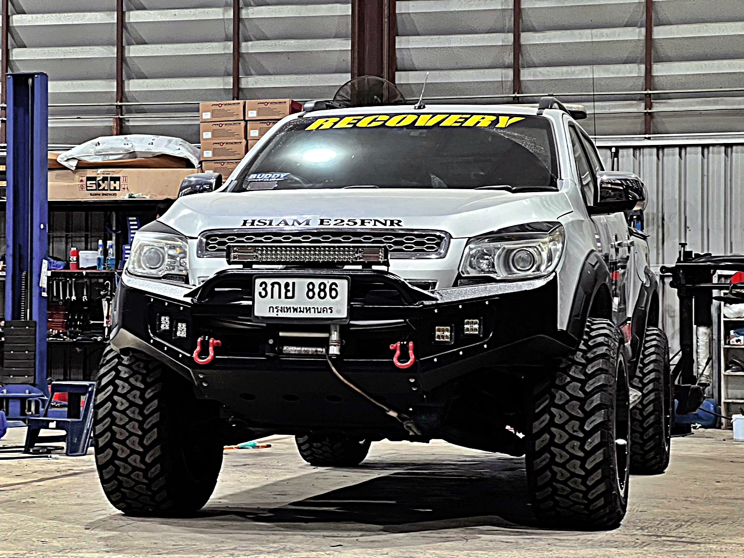 CHEVEROLET COLORADO ทรงเมกา แต่งที่ STEP9