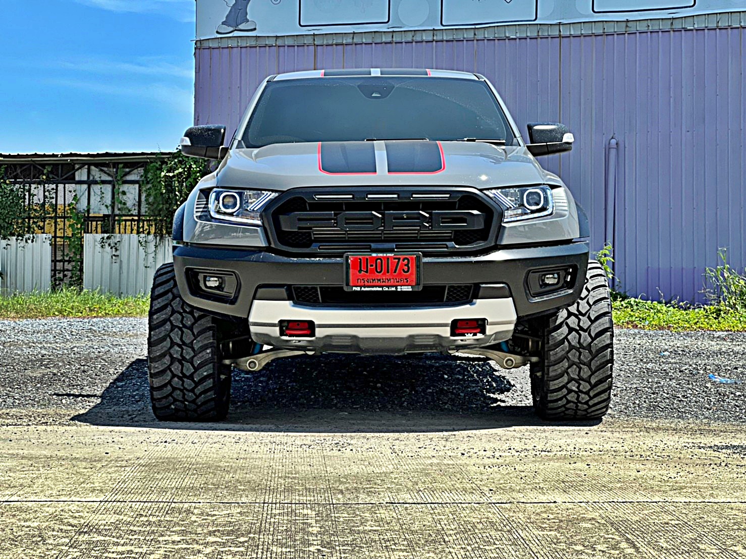 FORD RAPTOR ทรงเมกา่ ล้อ HOSTILE H113