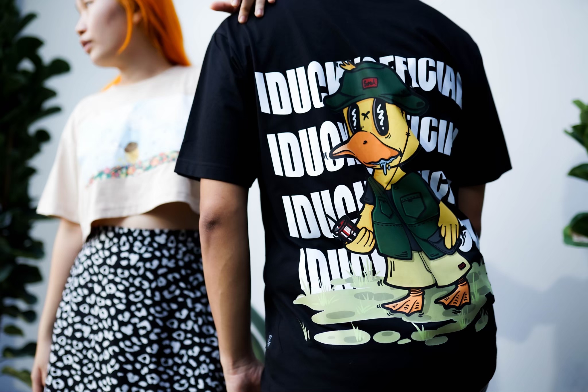 เสื้อยืดพร้อมสกรีนลาย 