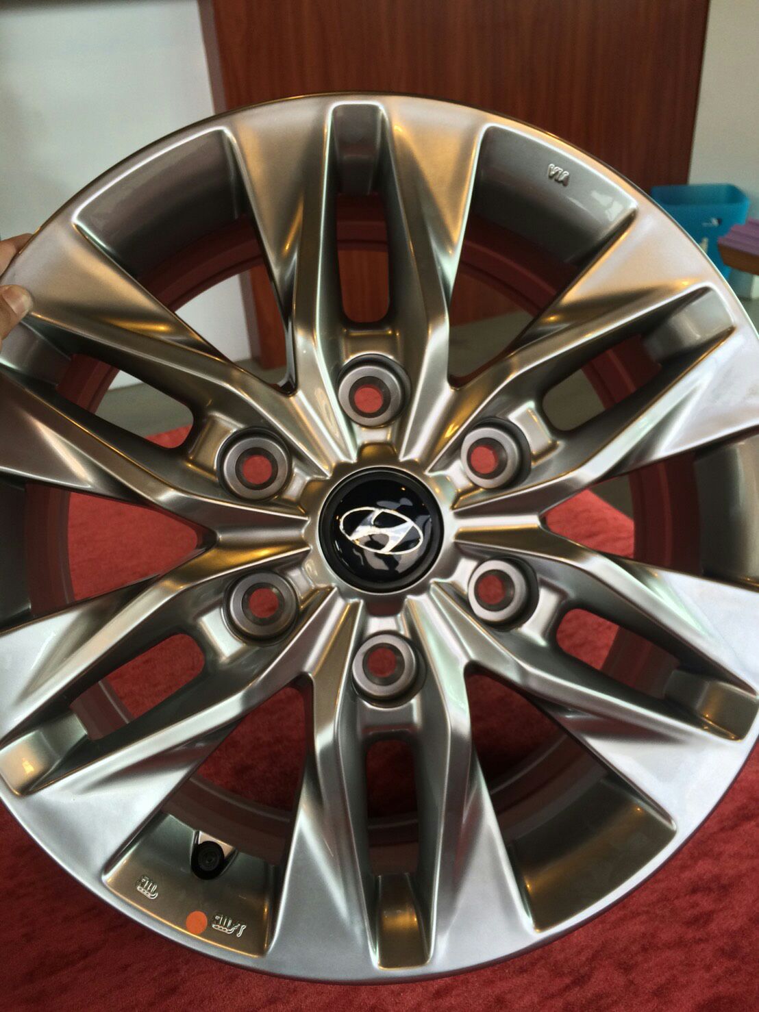 Alloy Wheels For H-1 16 (ล้อแม็กซ์ของแท้ตรงรุ่นสำหรับ Hyundai H-1 ขอบ 16)