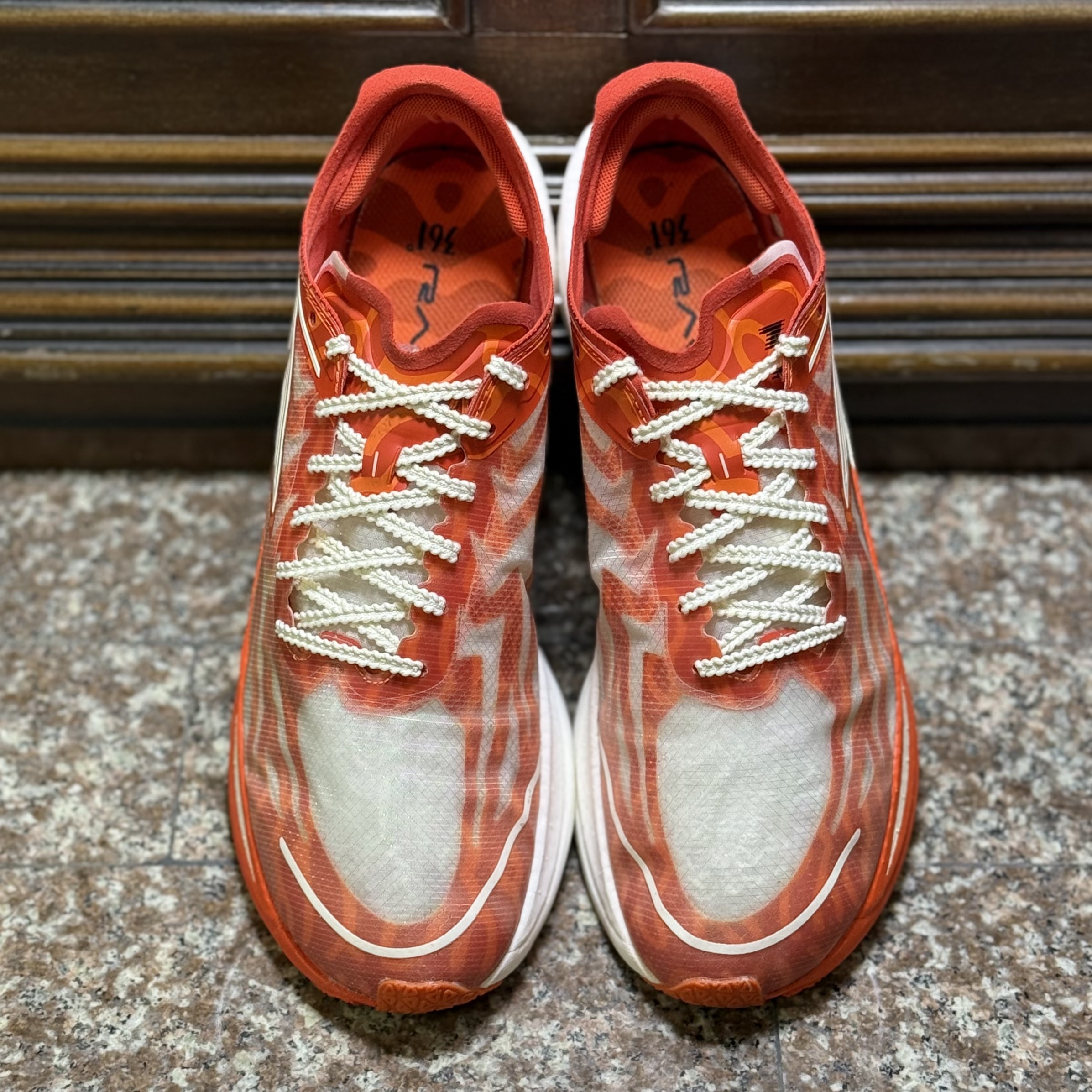 รองเท้าวิ่ง 361 Degrees Flame 2.0 ‘RED’ #มือ2 (M11US)