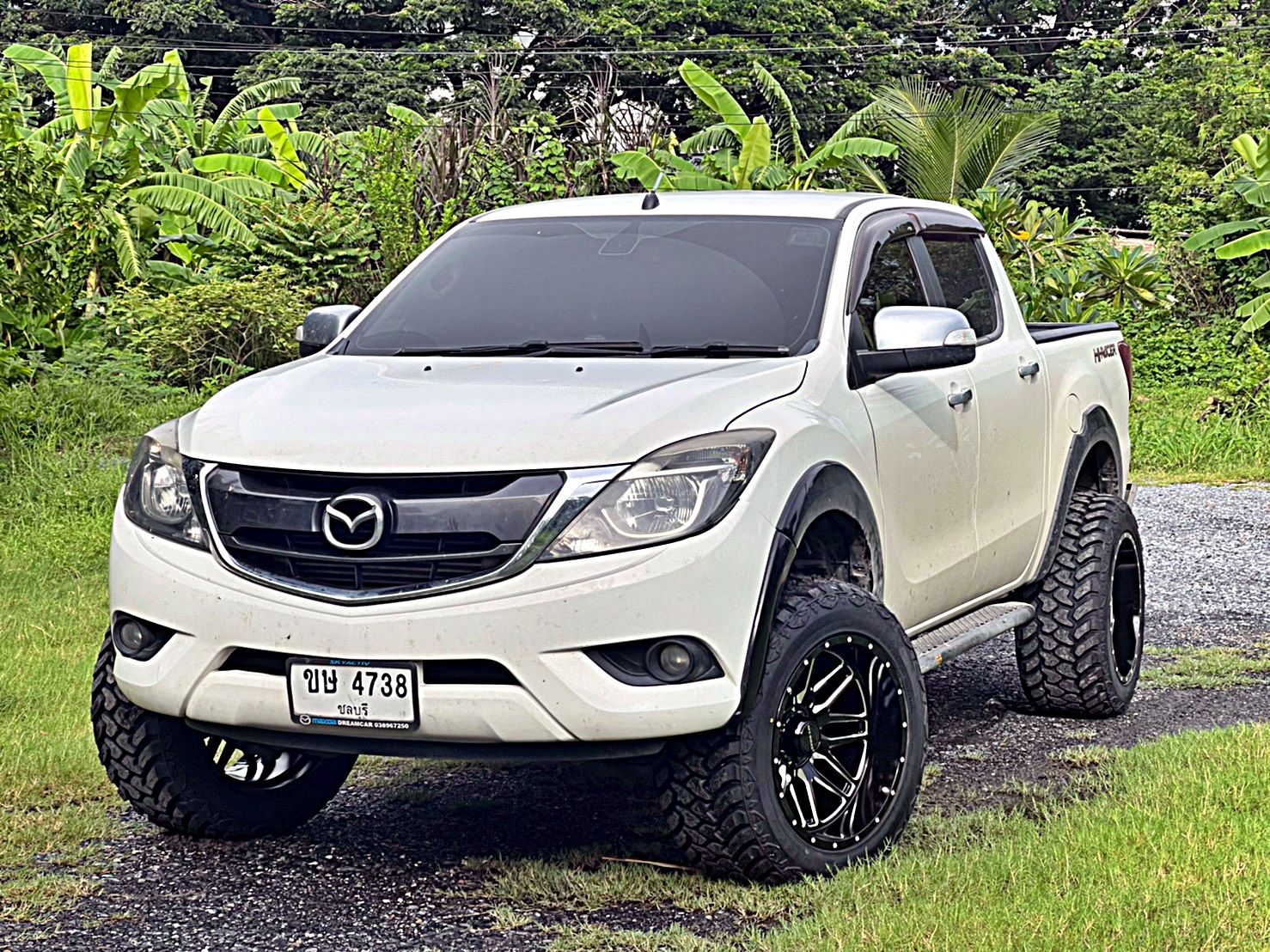 ตัวอย่างการแต่งรถแนวเมกา สำหรับ MAZDA