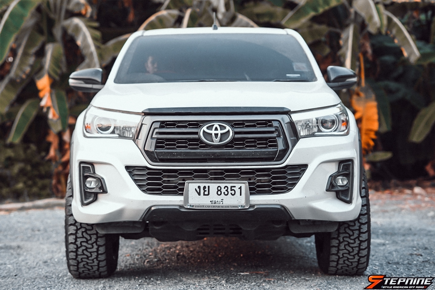 TOYOTA REVO ROCCO แต่งทรงเมกาที่ STEP9