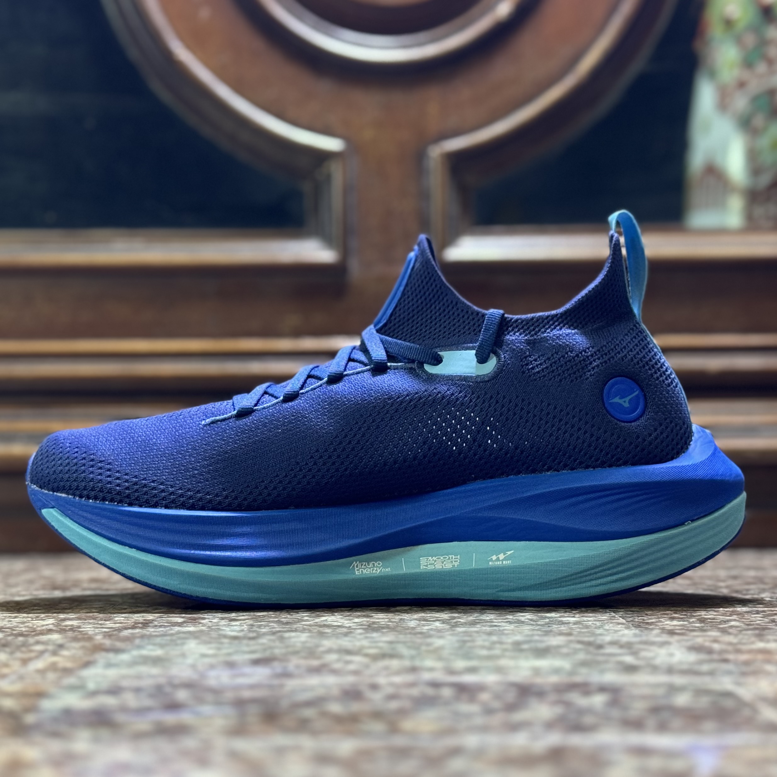 รองเท้าวิ่ง Mizuno Neo Vista ‘Estate Blue’ (M10US)