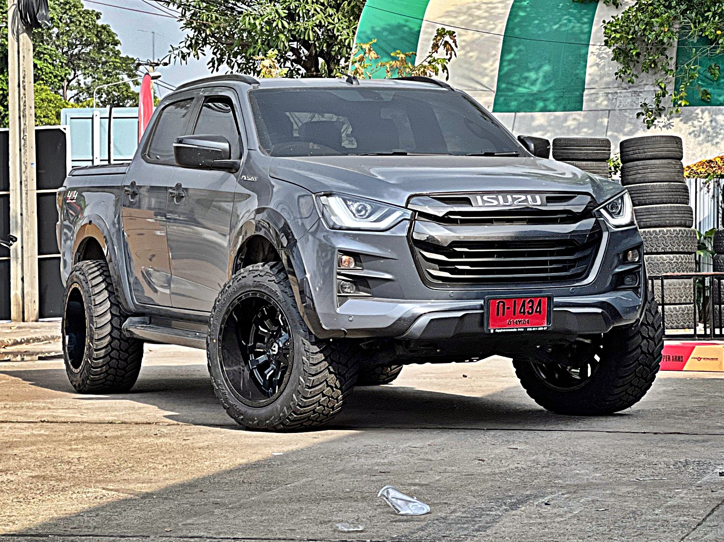 D-MAX ทรงเมกา จากอุธยา