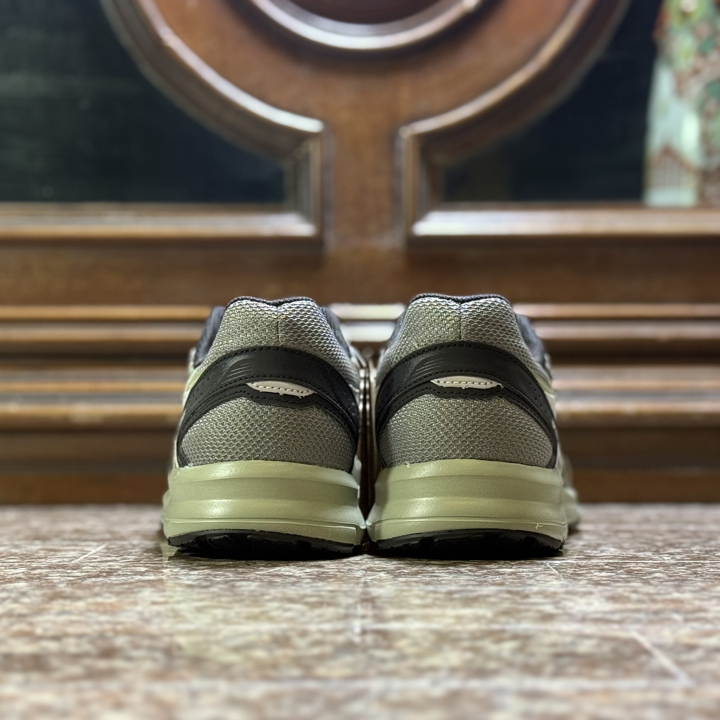 รองเท้า ASICS JOG 100S ‘Sheet Rock’ (M6/8/8.5/9/9.5/10/11.5US)