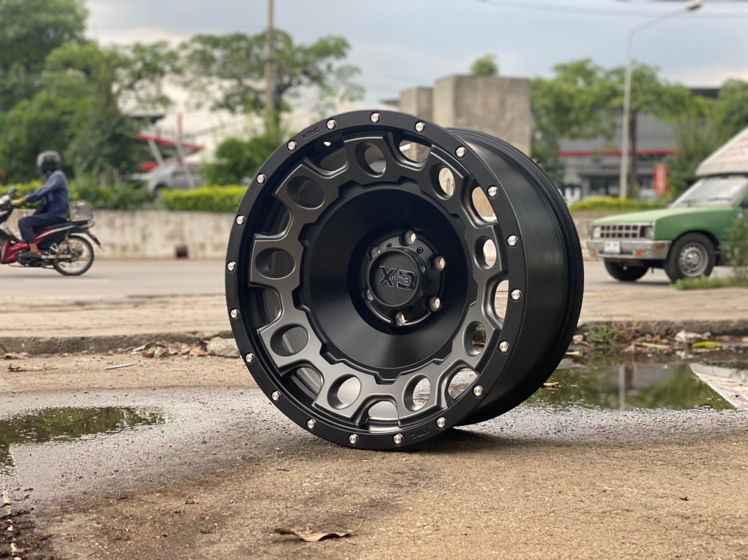 ล้อแท้ XD129 20x10 -24 แนะนำ ยาง Cooper sttpro 305/55-20