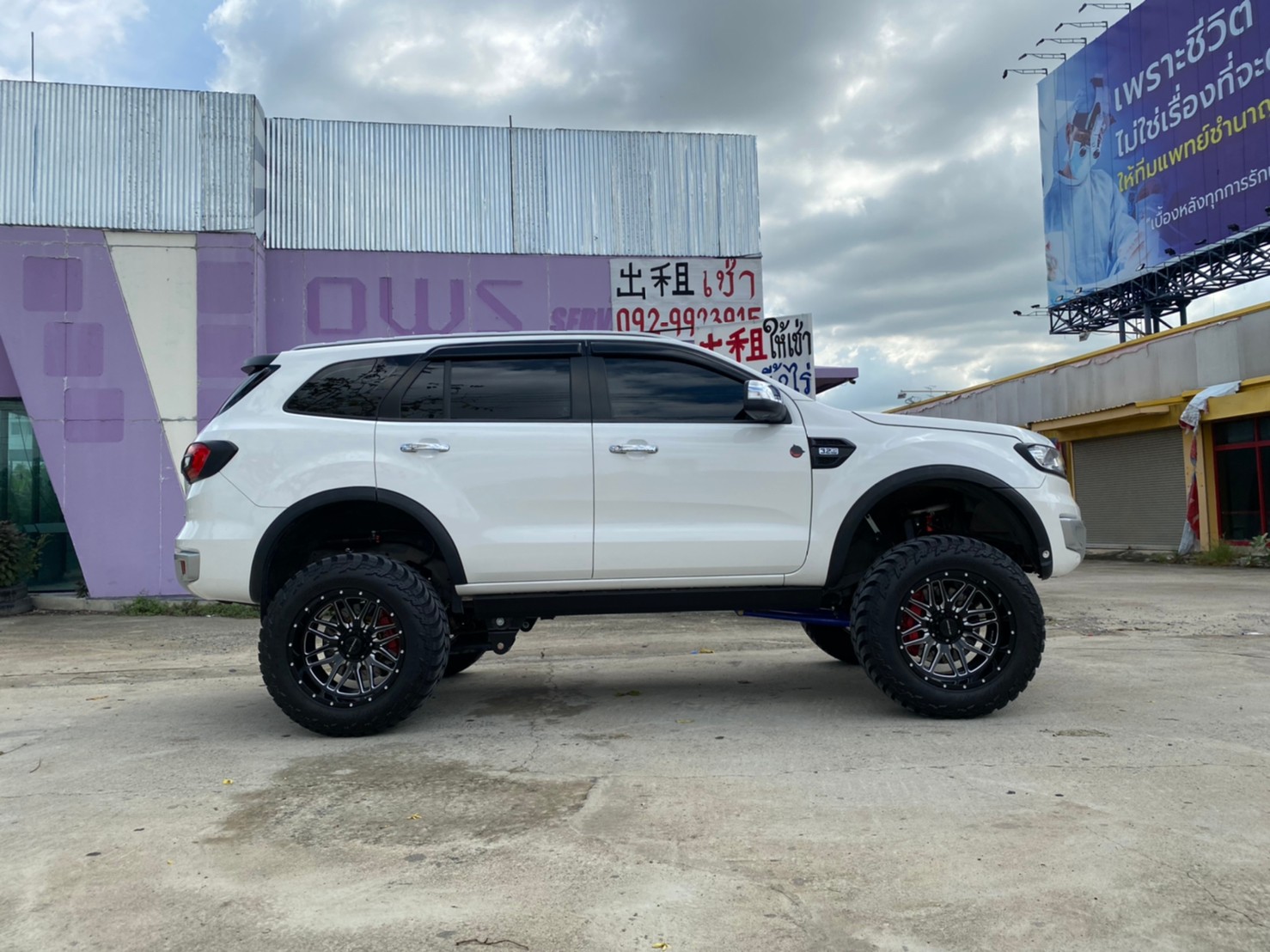 FORD EVEREST ยก6นิ้ว จัด FULLSET ที่ STEP9