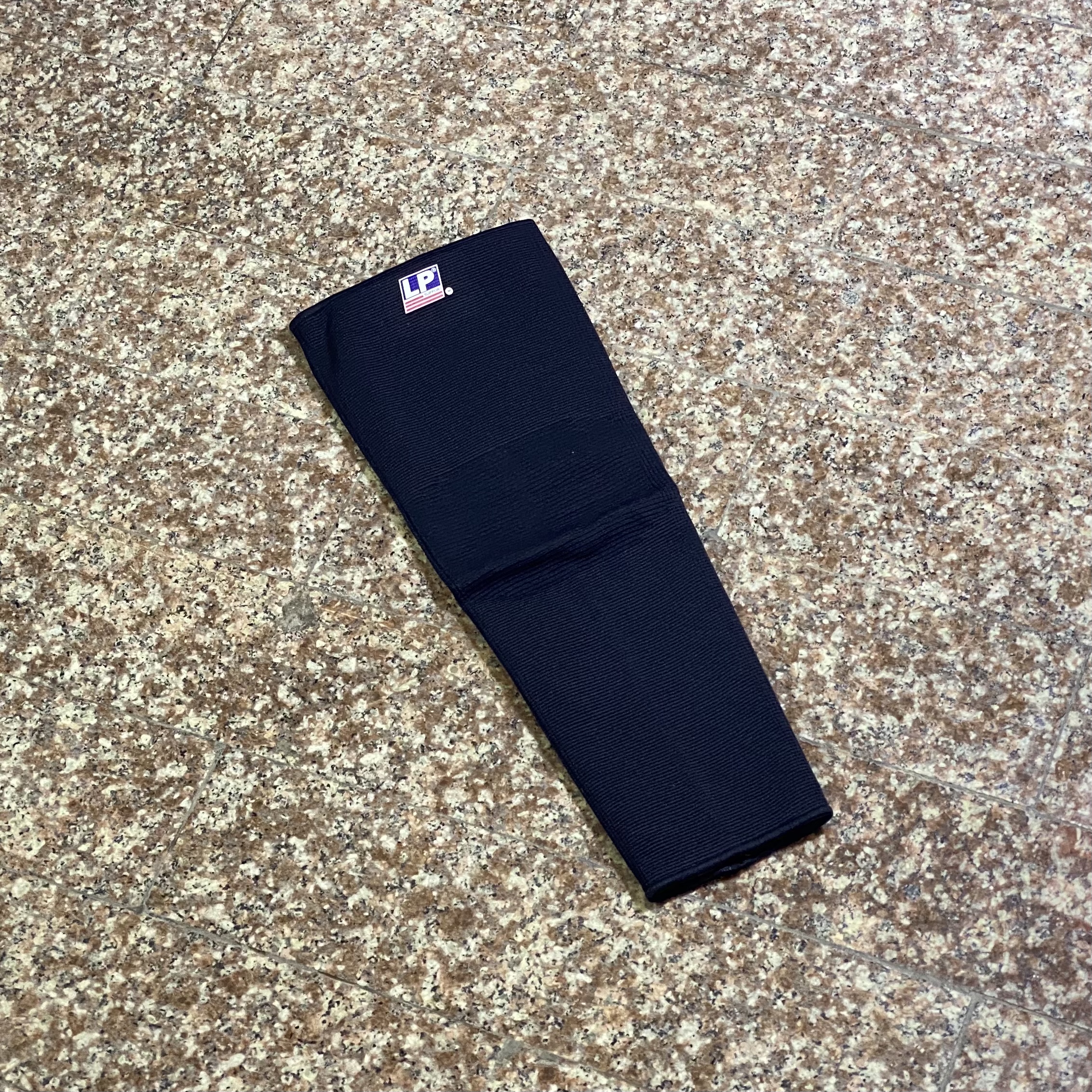 ซัพพอร์ตเข่า LP Knee Full Leg Supporter (S,M,L,XL)