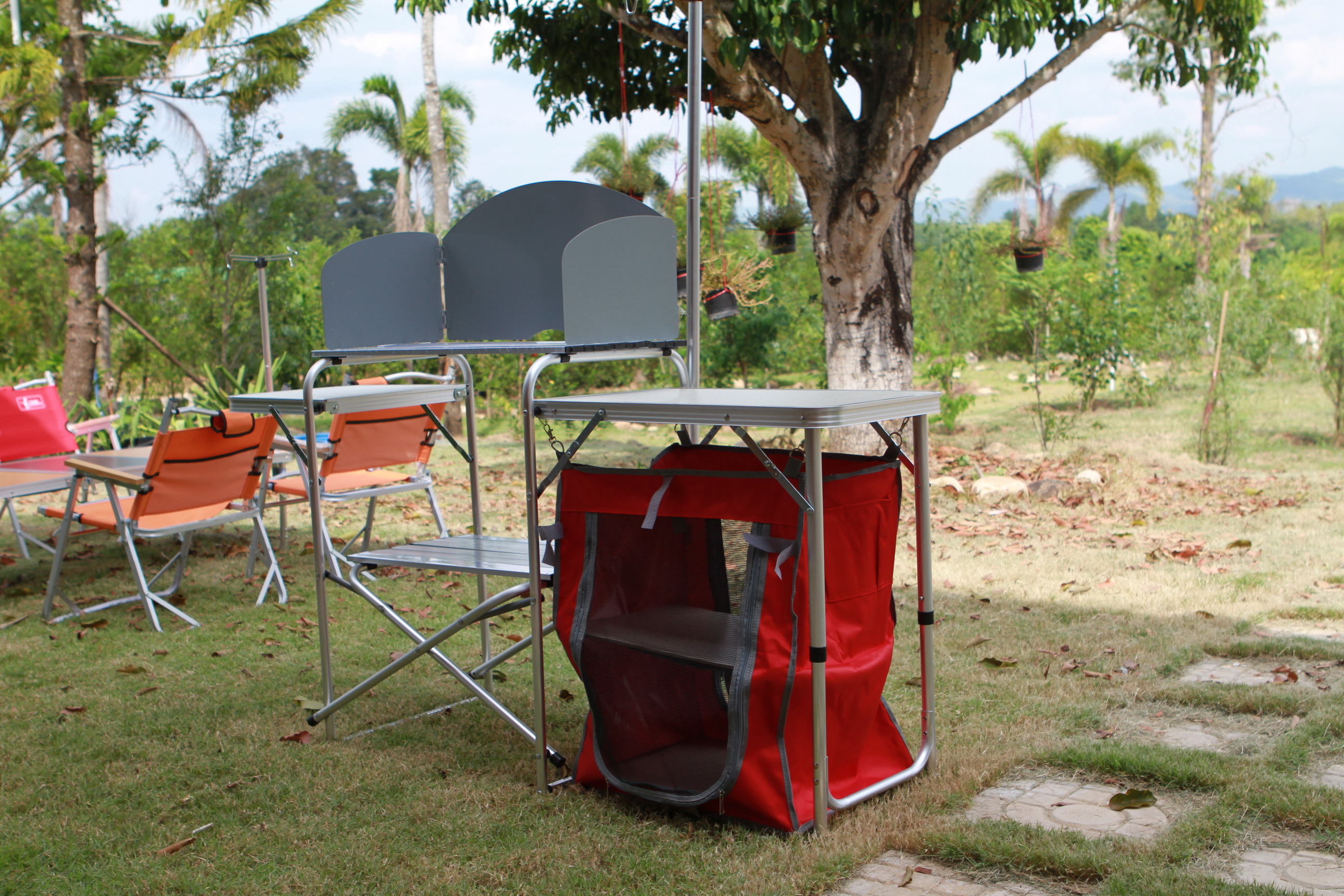 โต๊ะครัวพร้อมตู้กับข้าว