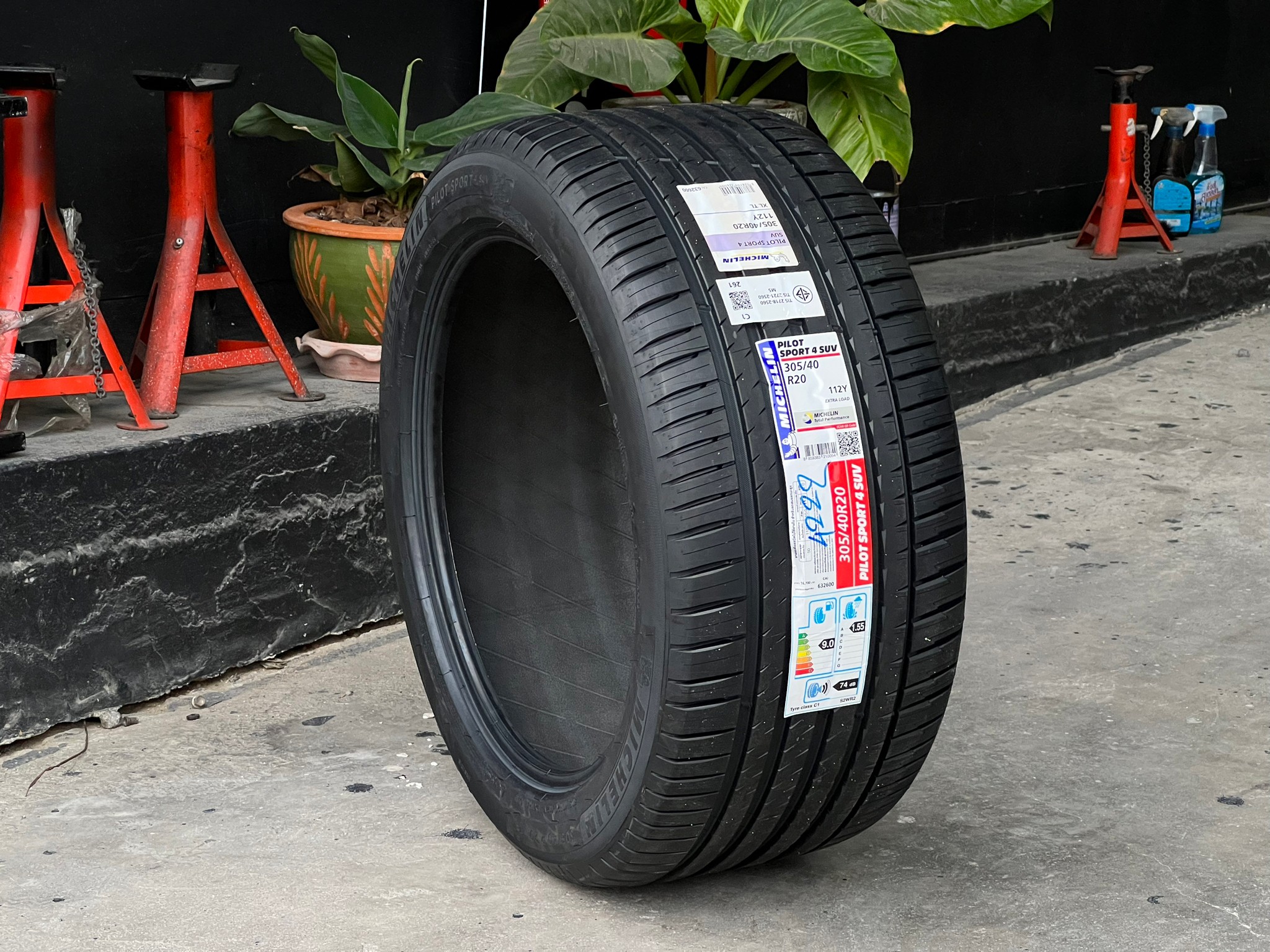 MICHELIN PILOTSPORT4SUV 305/40-20 ราคาถูกที่STEP9