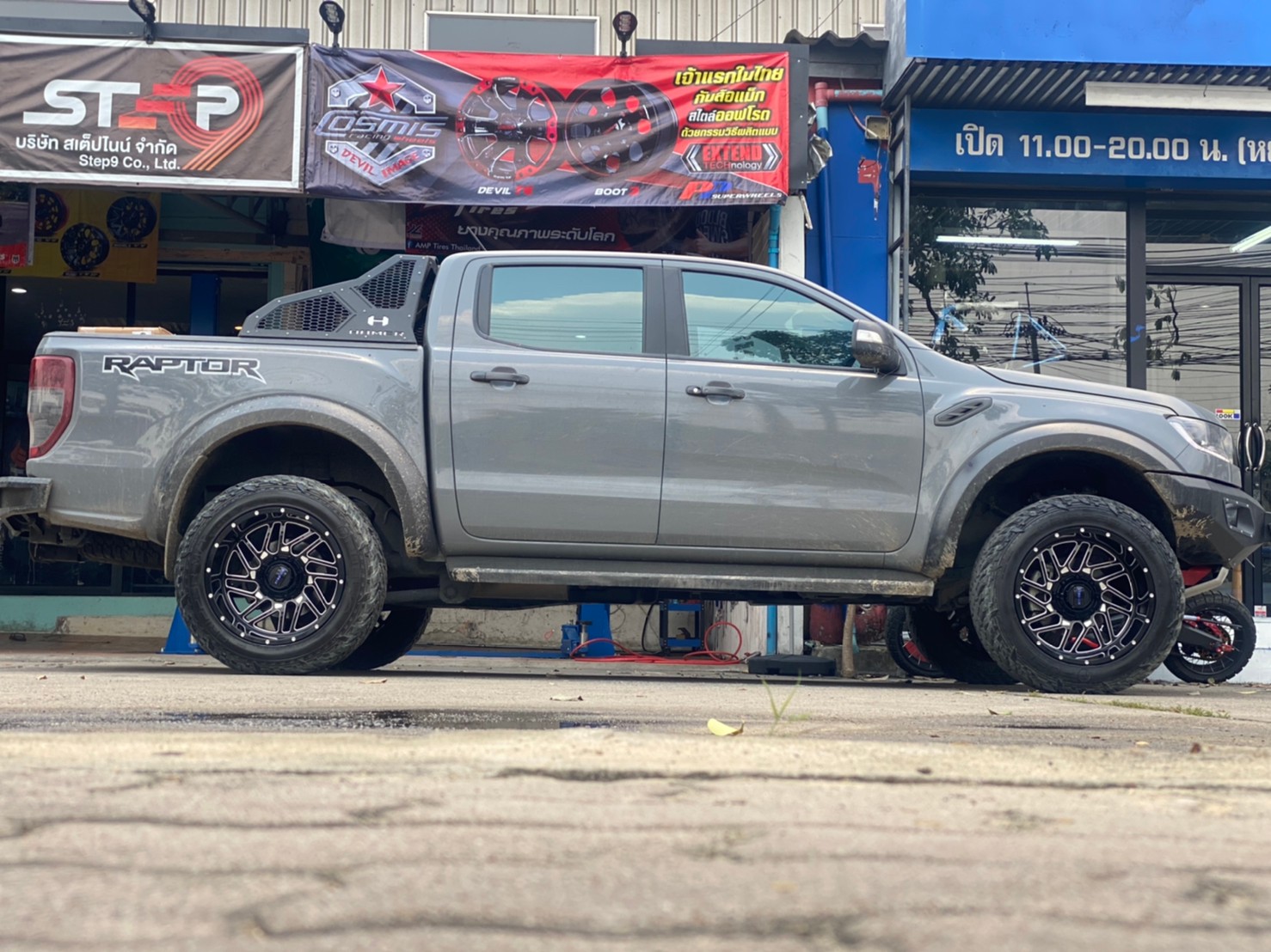 FORD RAPTOR จากสระบุรี จัดล้อออฟโหดๆๆ ที่ STEP9
