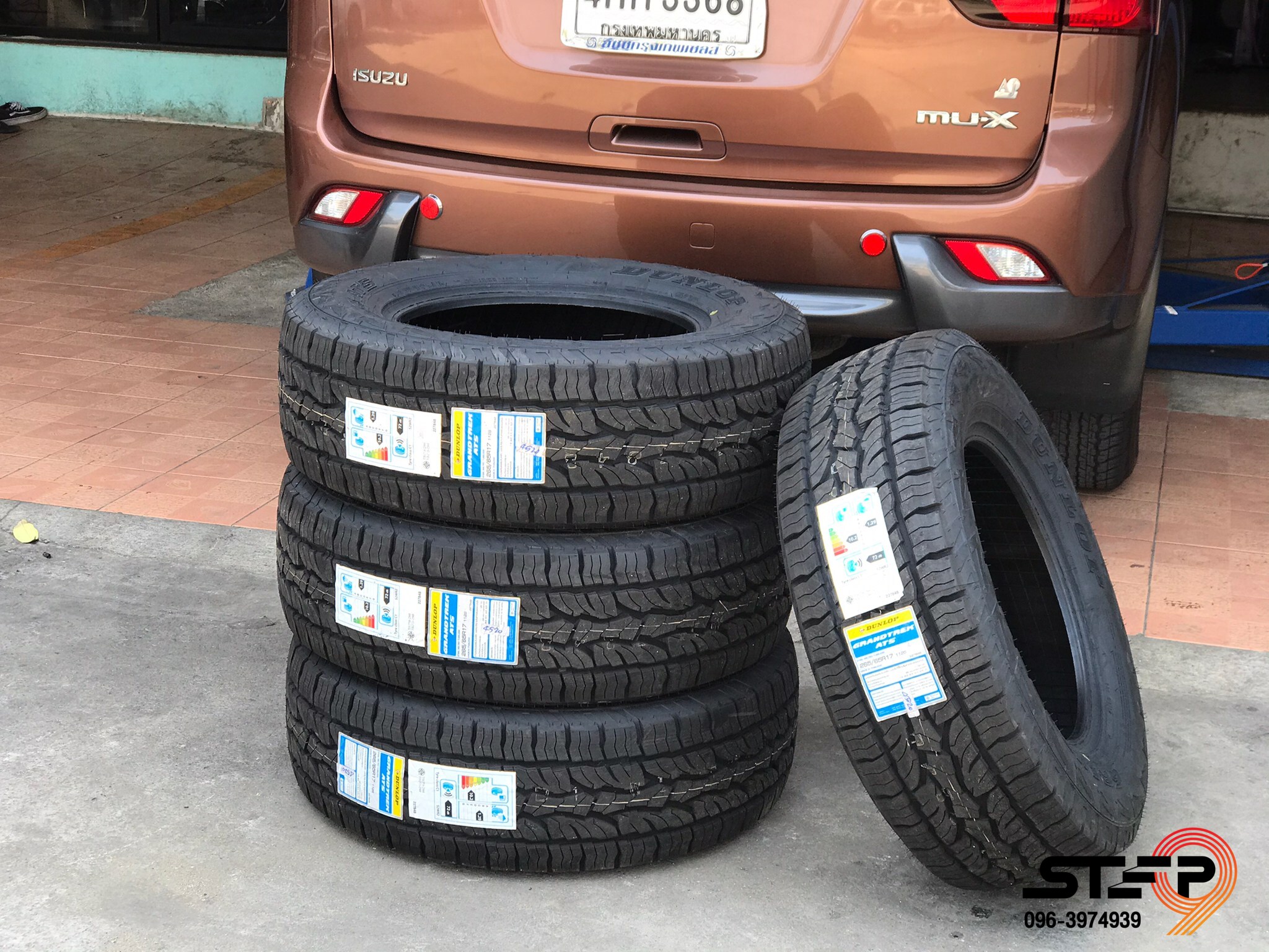 DUNLOP GRANDTREK AT5 265/65-17 ราคาถูกที่ STEP9