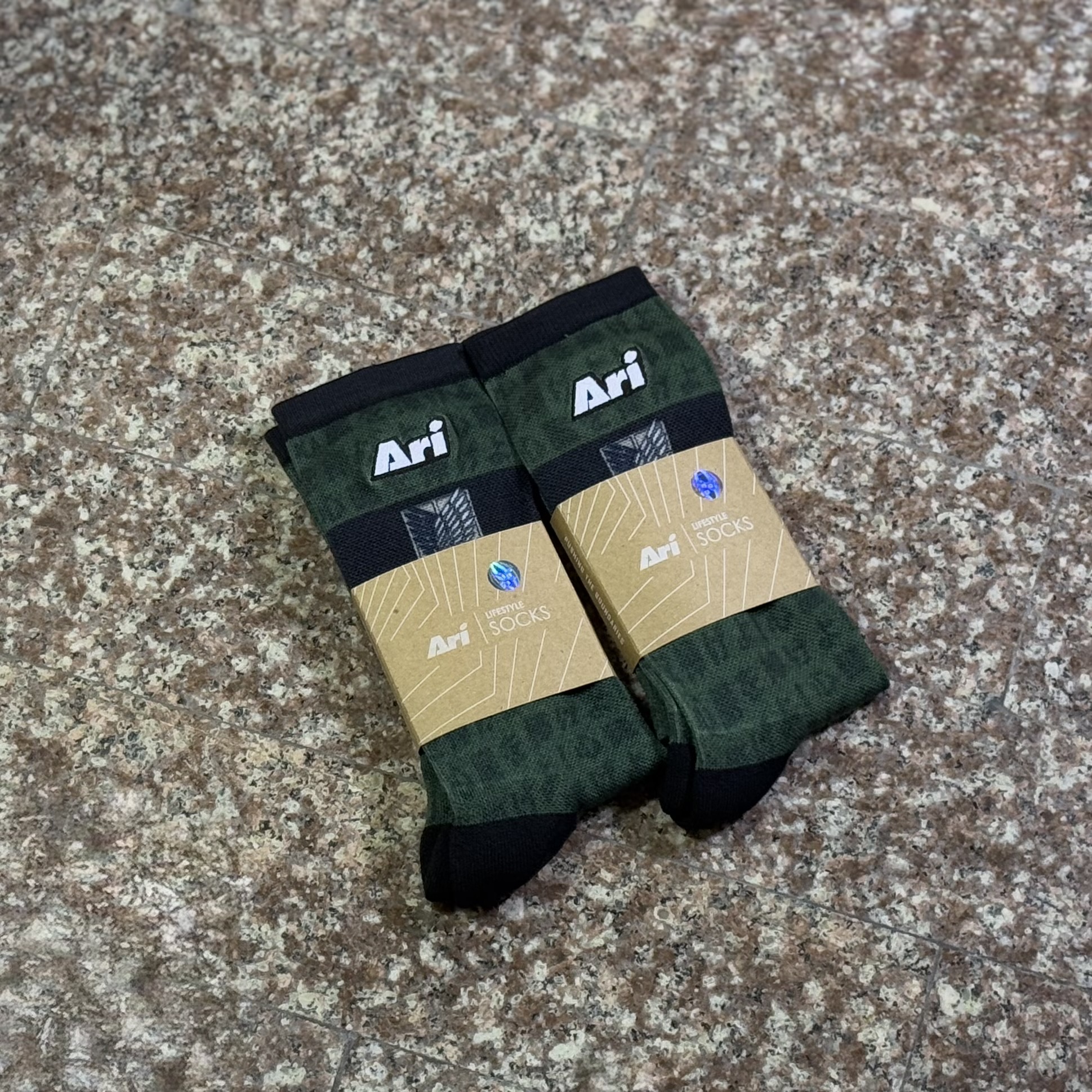 ถุงเท้าวิ่ง Ari X AOT Running Socks LIMITED ‘GREEN’