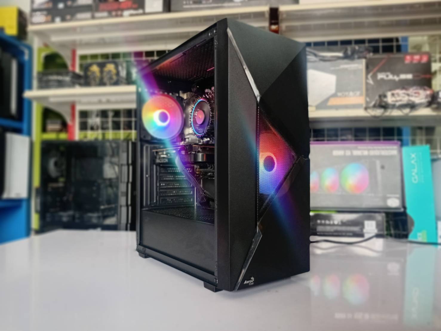 คอมสเปคเน้นเล่นเกมส์ I5 12400F+ RX6600 8G