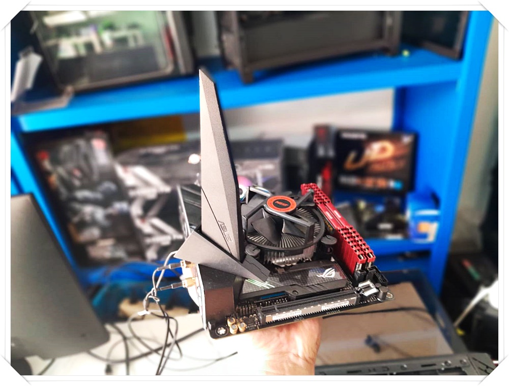 ** มือ 2 MB ITX** ASUS ROG STRIX H470-I GAMING SOCKET 1200 (GEN10)