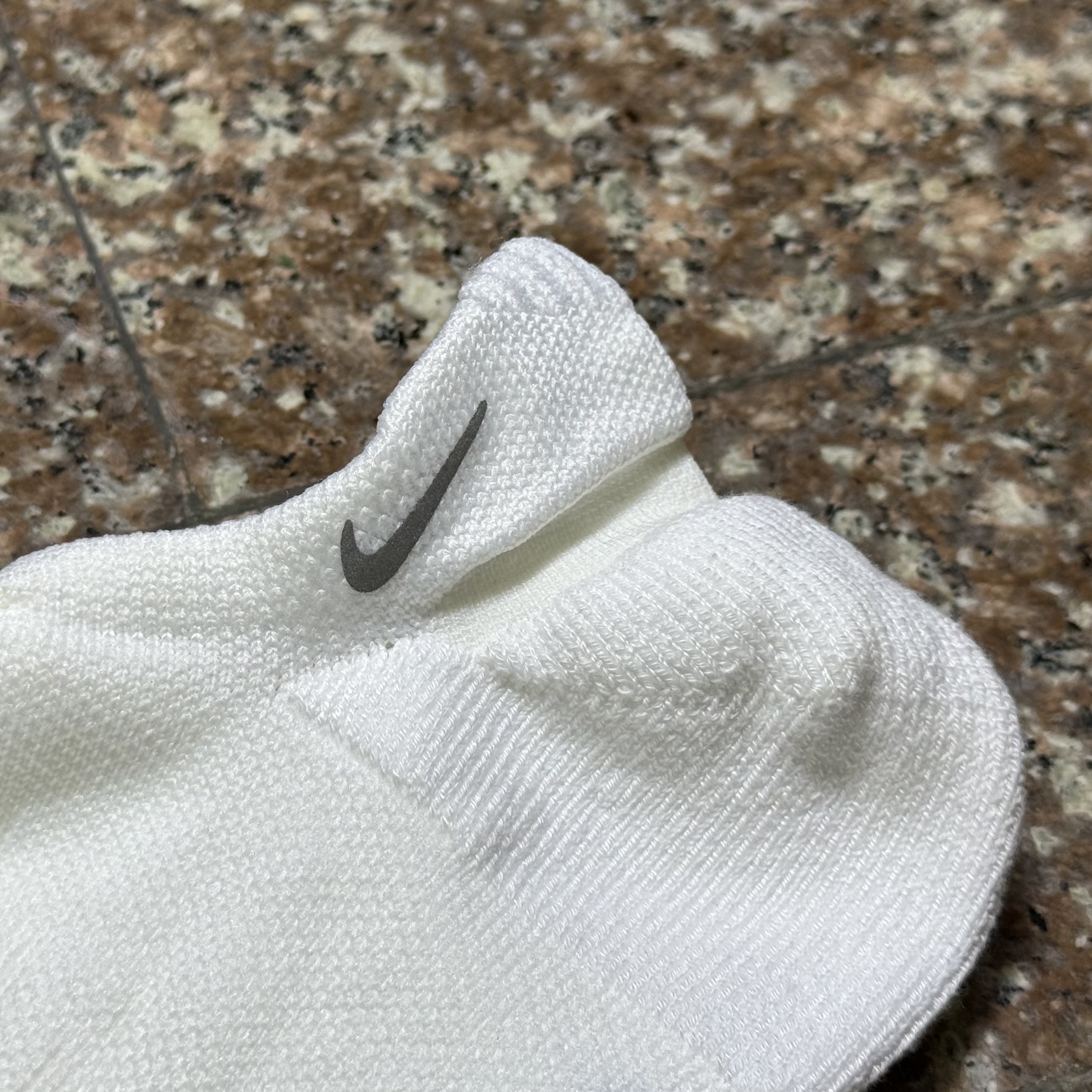 ถุงเท้าวิ่ง Nike Spark Cushioned No-Show Running Socks ‘WHITE’ (XL)