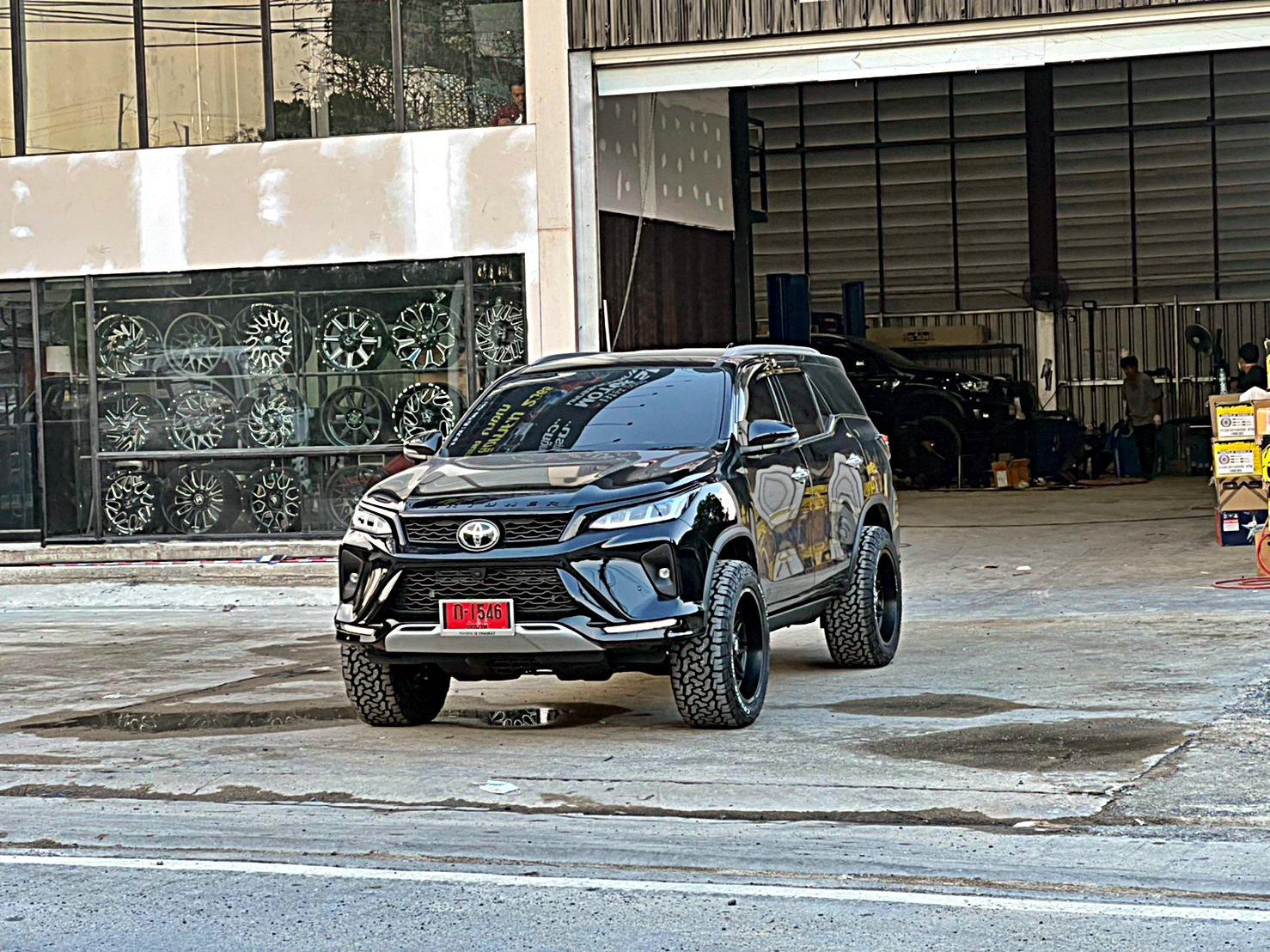 #TOYOTA_LEGENDER_จองคิวจากชัยนาท ไม่ยก ใส่ล้อออฟลบ