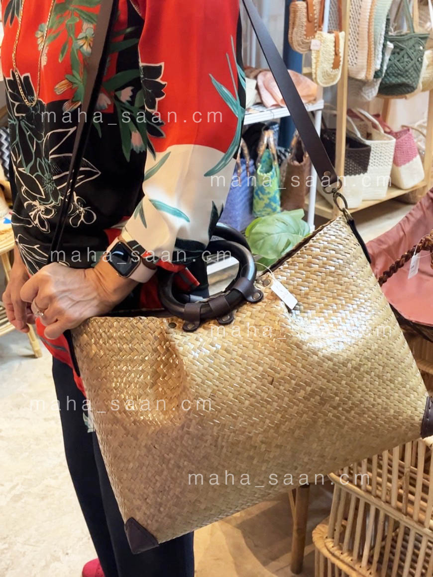กระเป๋ากระจูดสาน หูไม้ ใบใหญ่ สะพายได้ 🌮